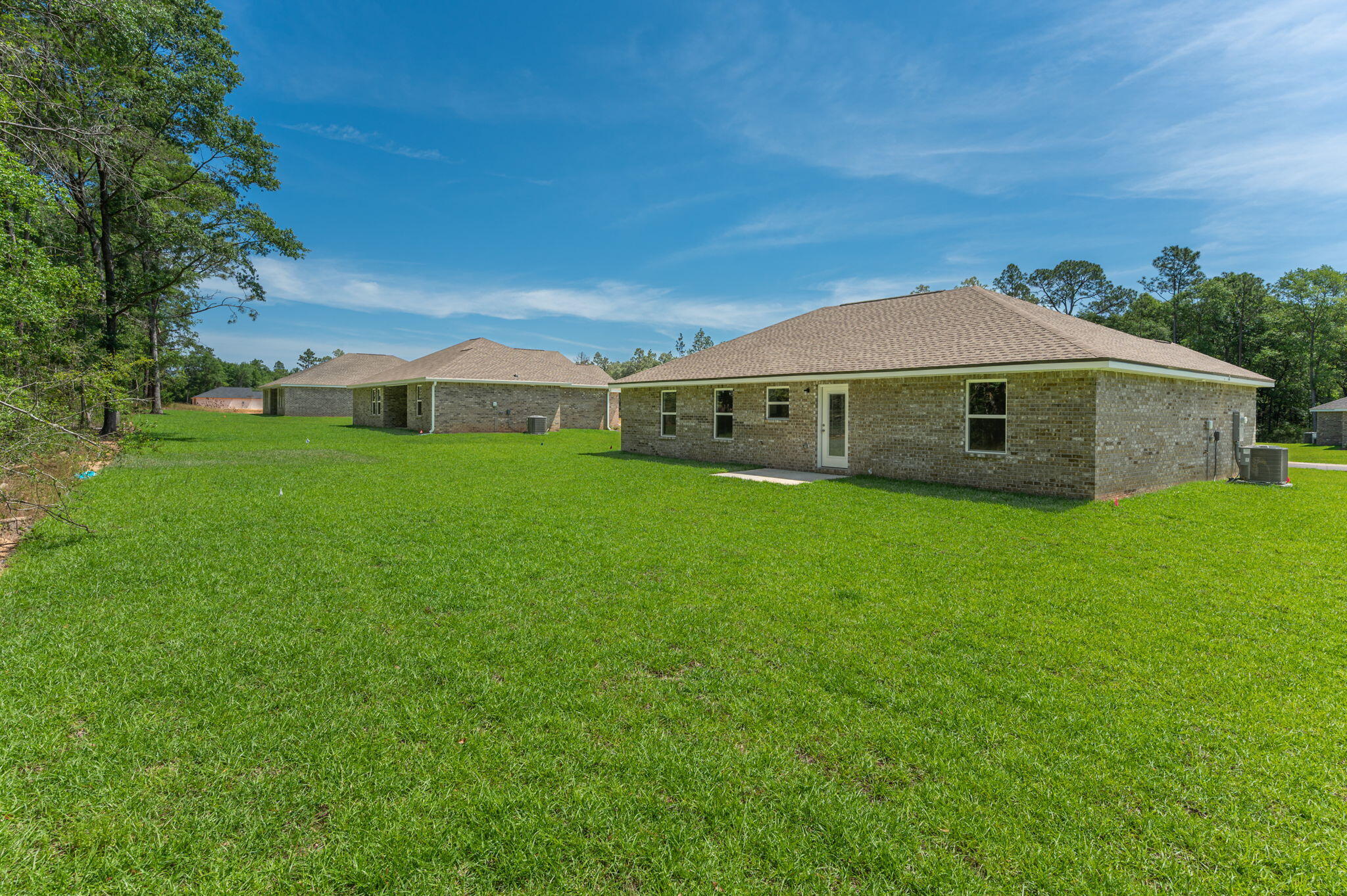 OAK HOLLOW - Residential