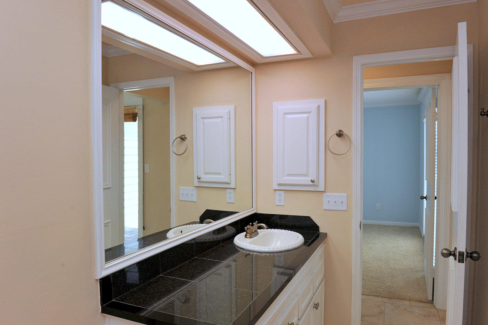 L'ATRIUM - Residential Lease