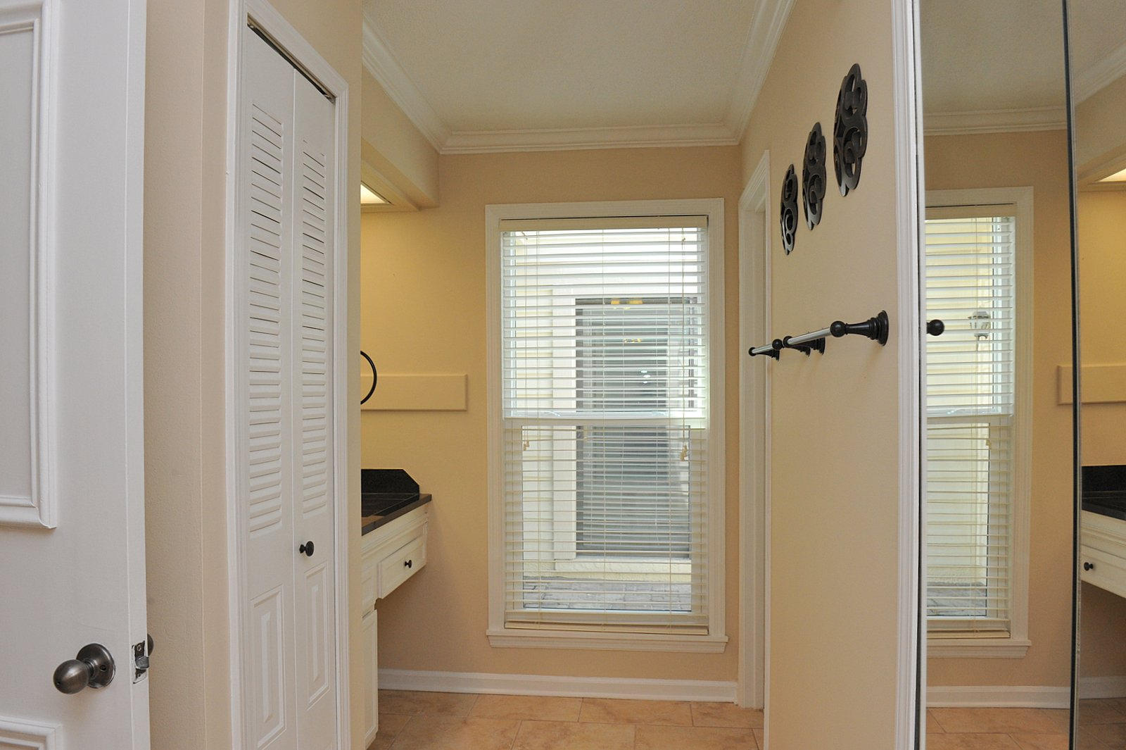 L'ATRIUM - Residential Lease