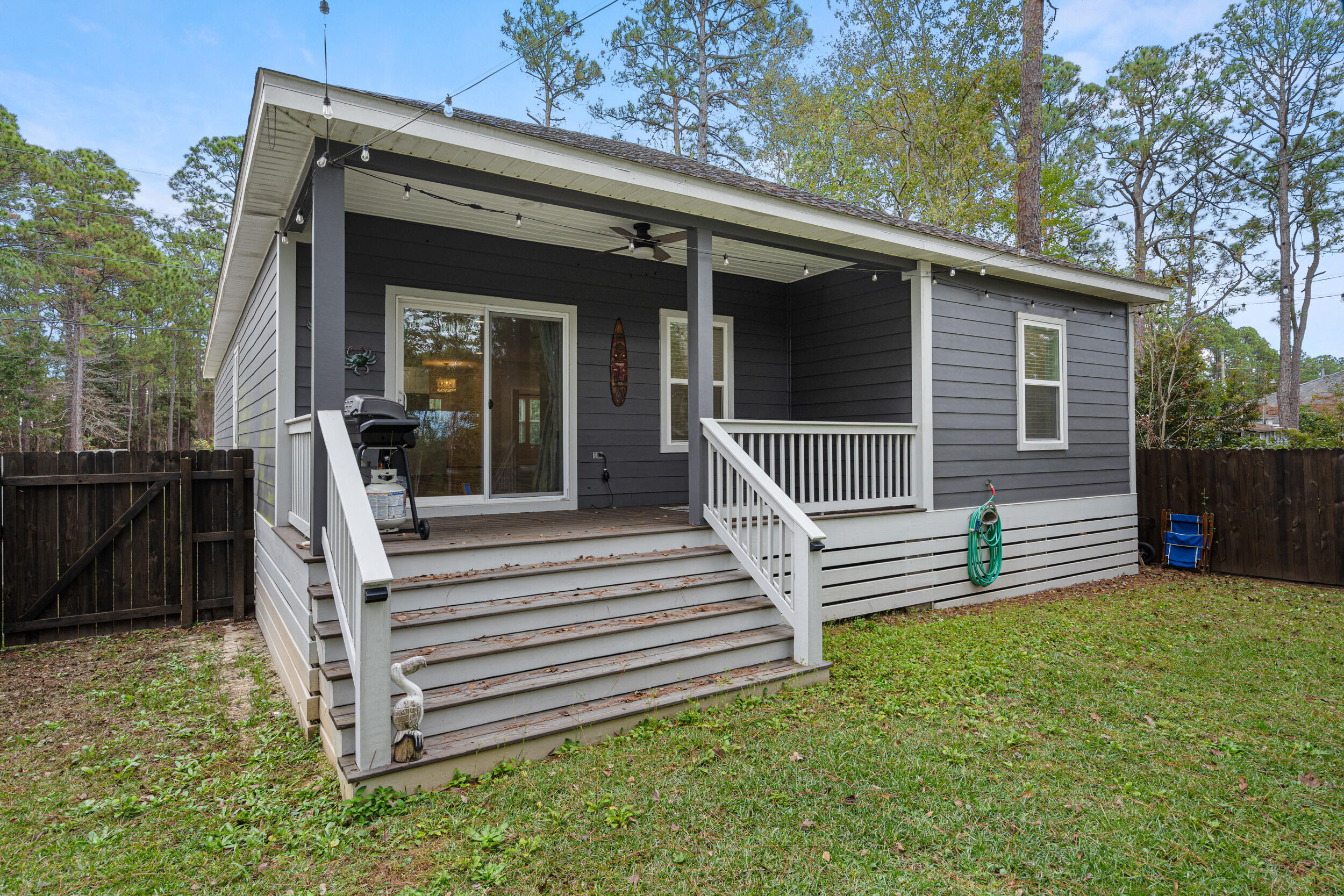 TOWN OF SANTA ROSA - Residential