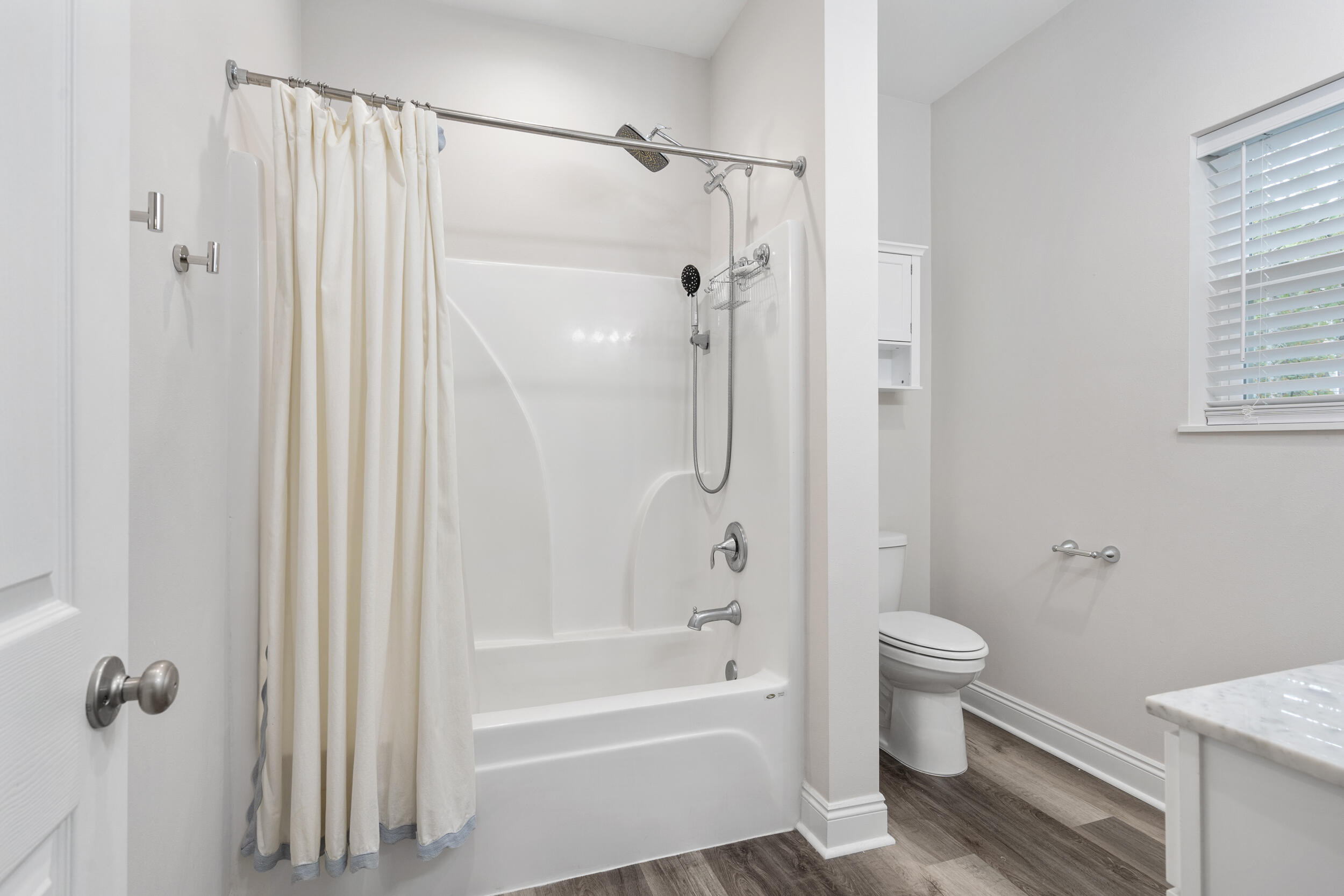 TOWN OF SANTA ROSA - Residential