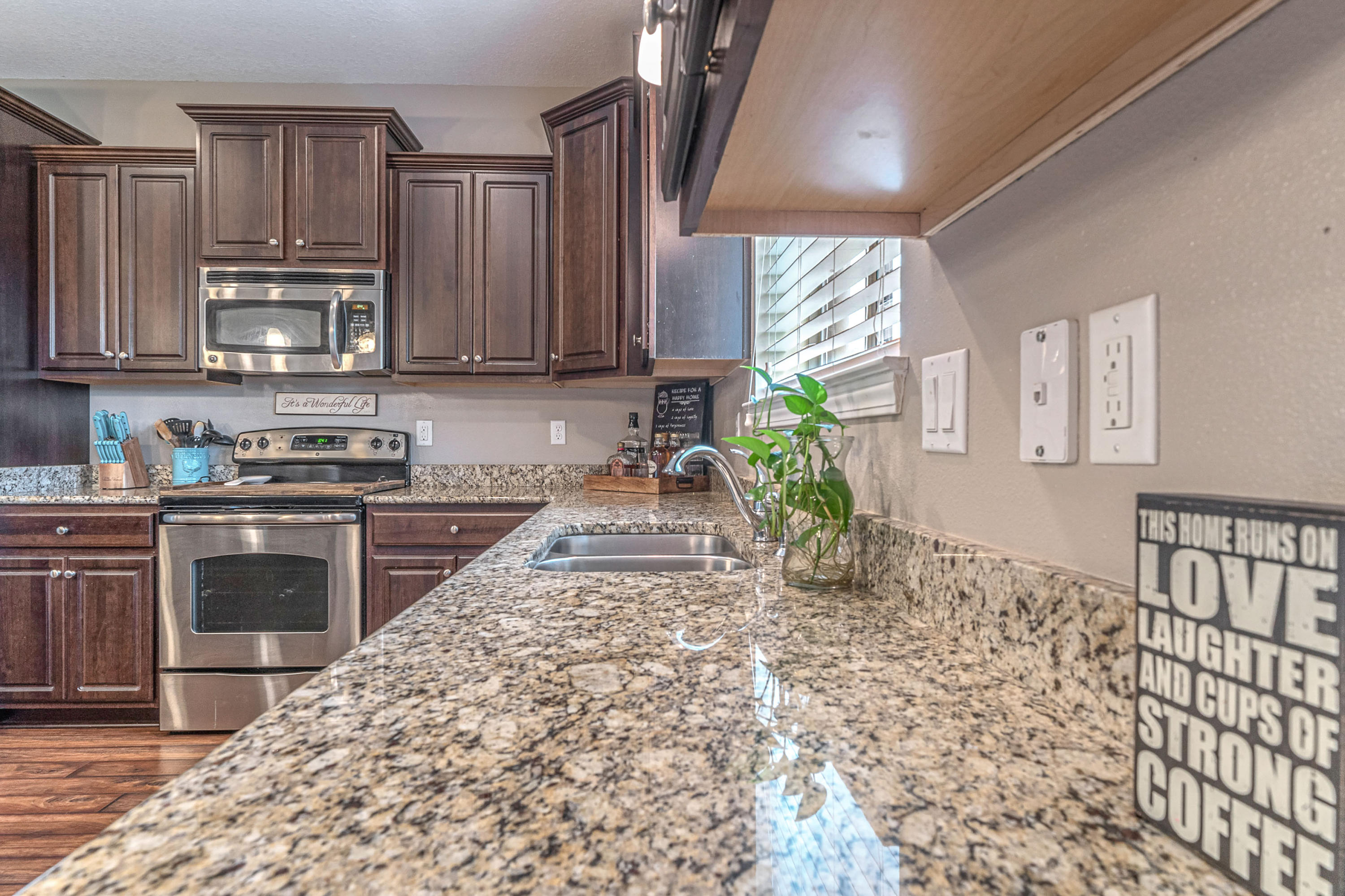 BROOKE ESTATES PH III - Residential