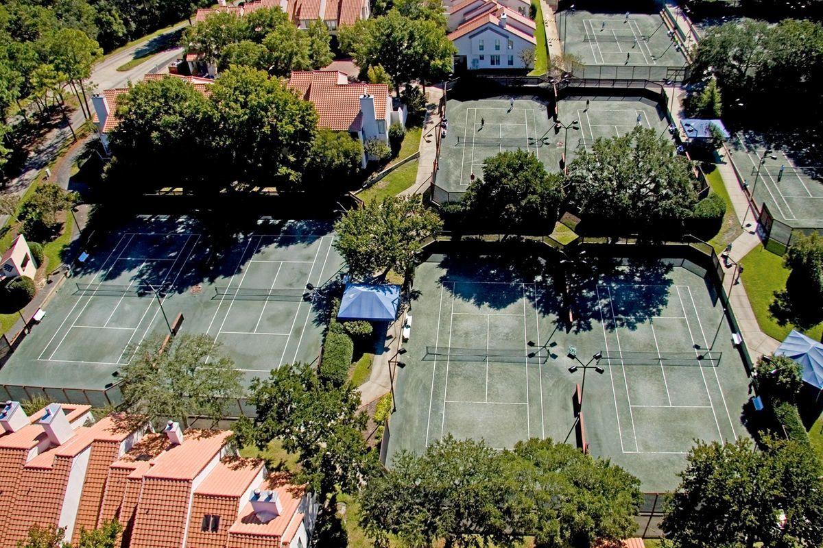 TOPS'L TENNIS VILLAGE - Residential