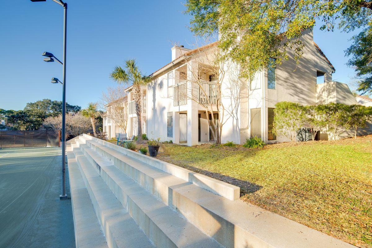 TOPS'L TENNIS VILLAGE - Residential