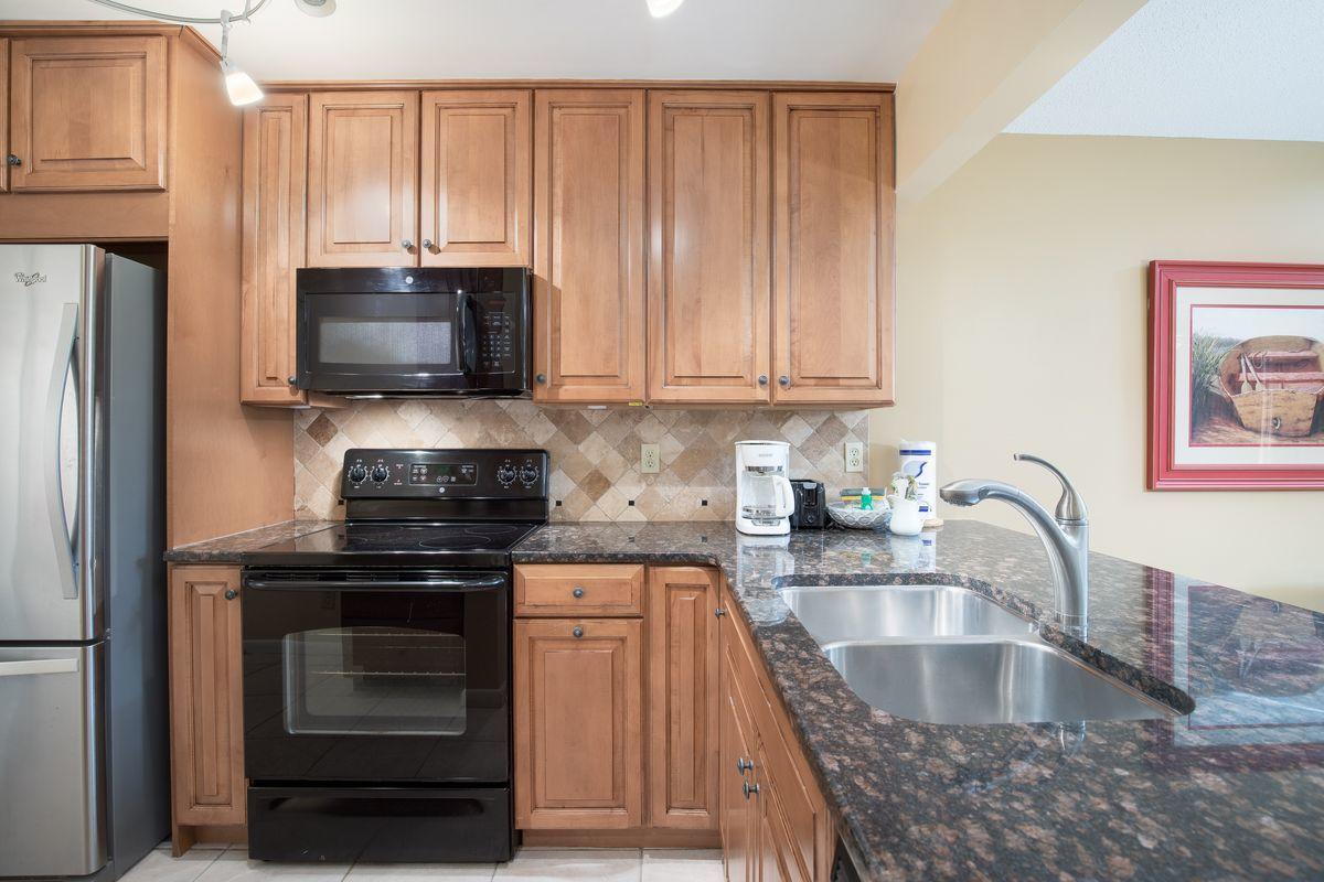 TOPS'L TENNIS VILLAGE - Residential