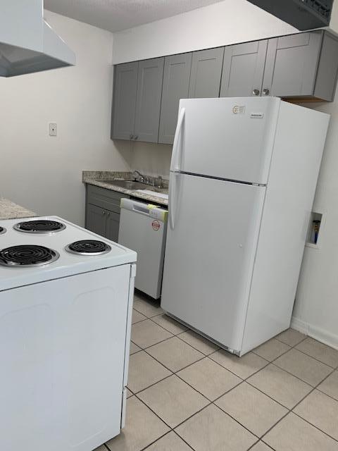 PIER ONE CONDO - Residential Lease