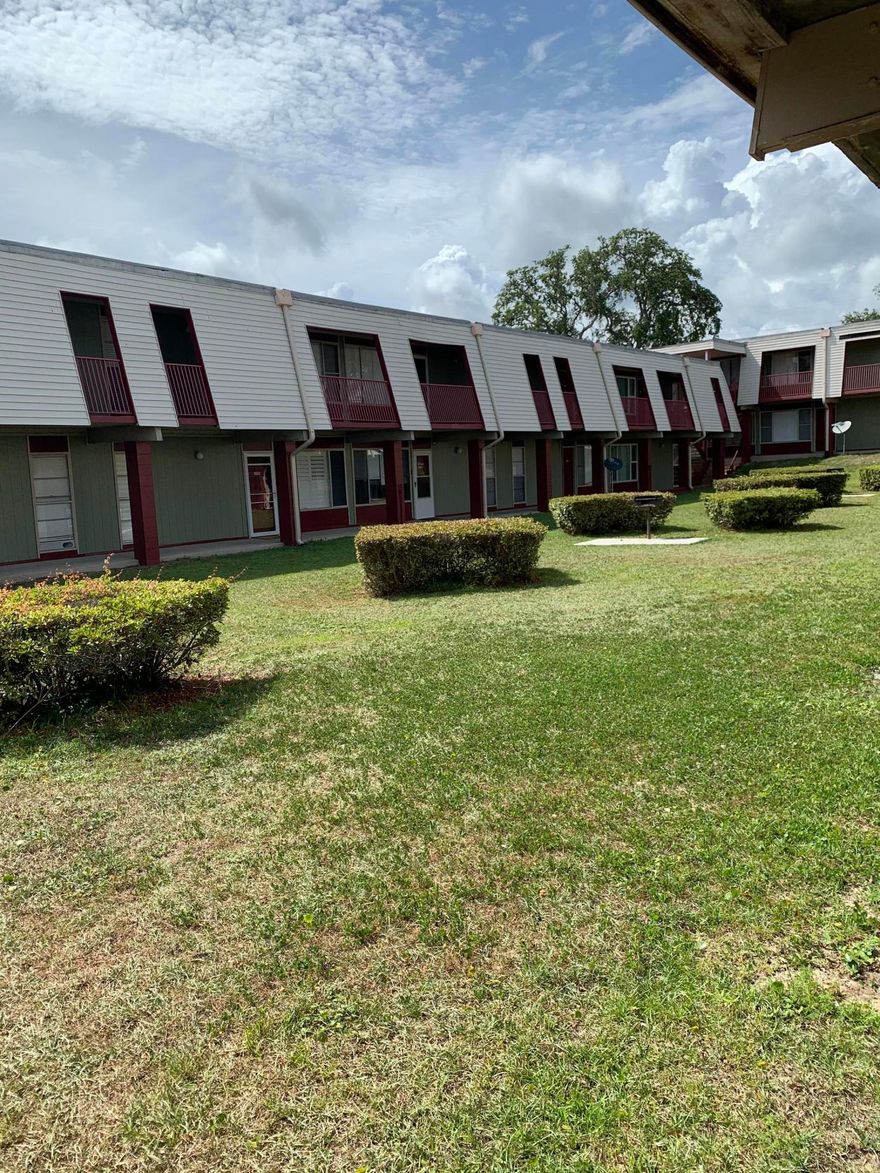 Cute unit at the Pier One condos! This unit has brand new paint, cabinets, and counter tops. Tenant will have access to the community pool and laundry facilities.