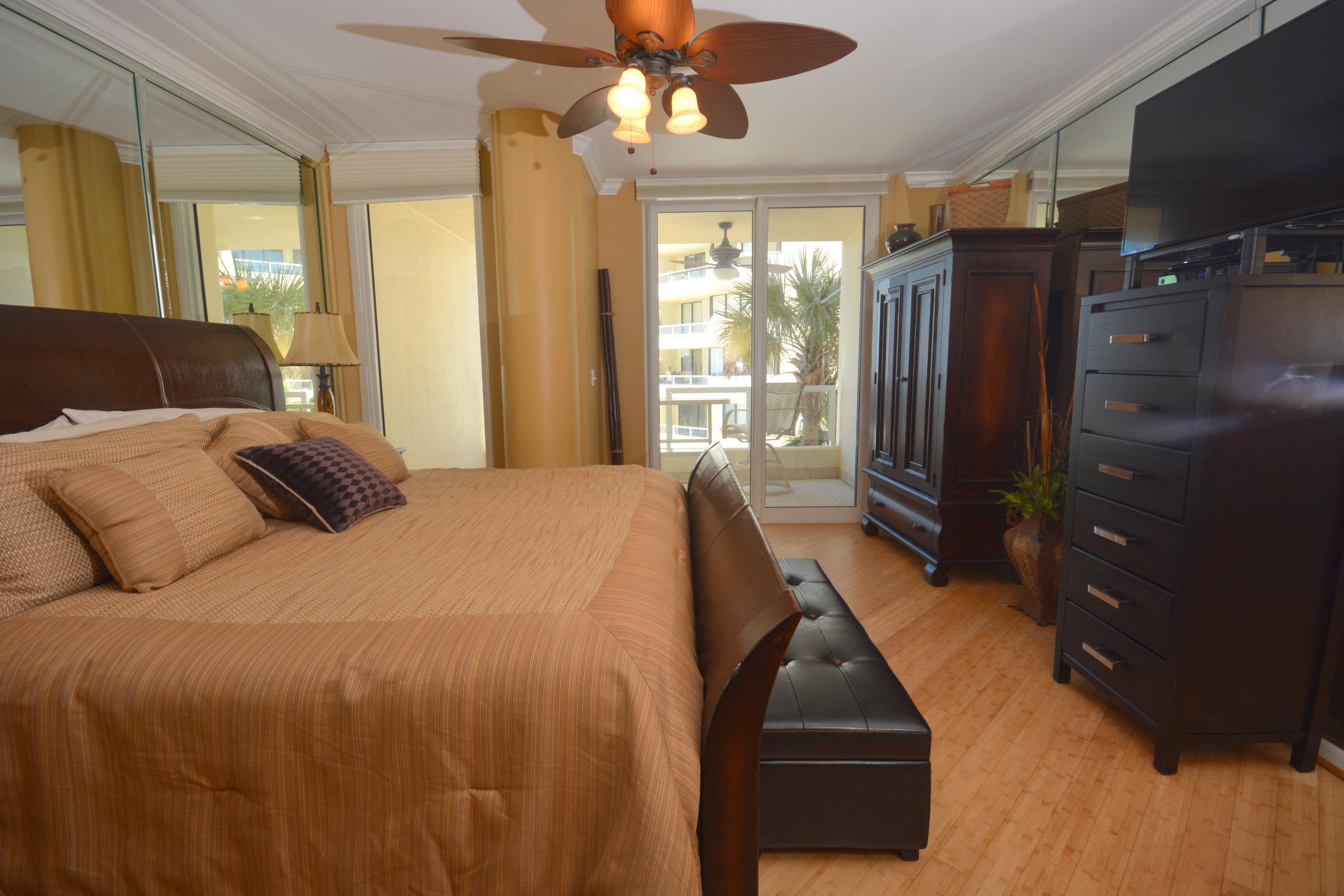 EAST PASS TOWERS CONDO PH 2 - Residential