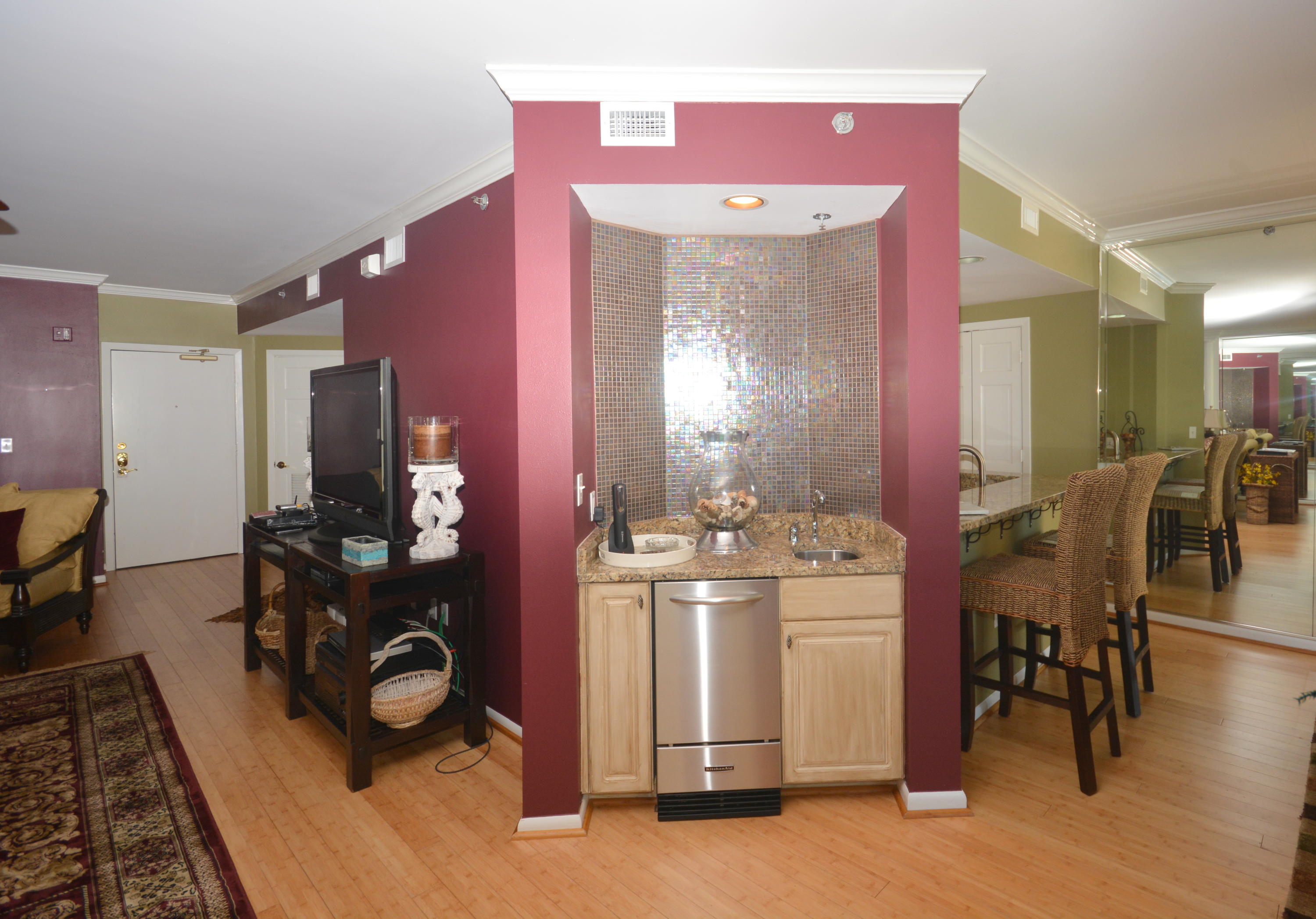 EAST PASS TOWERS CONDO PH 2 - Residential