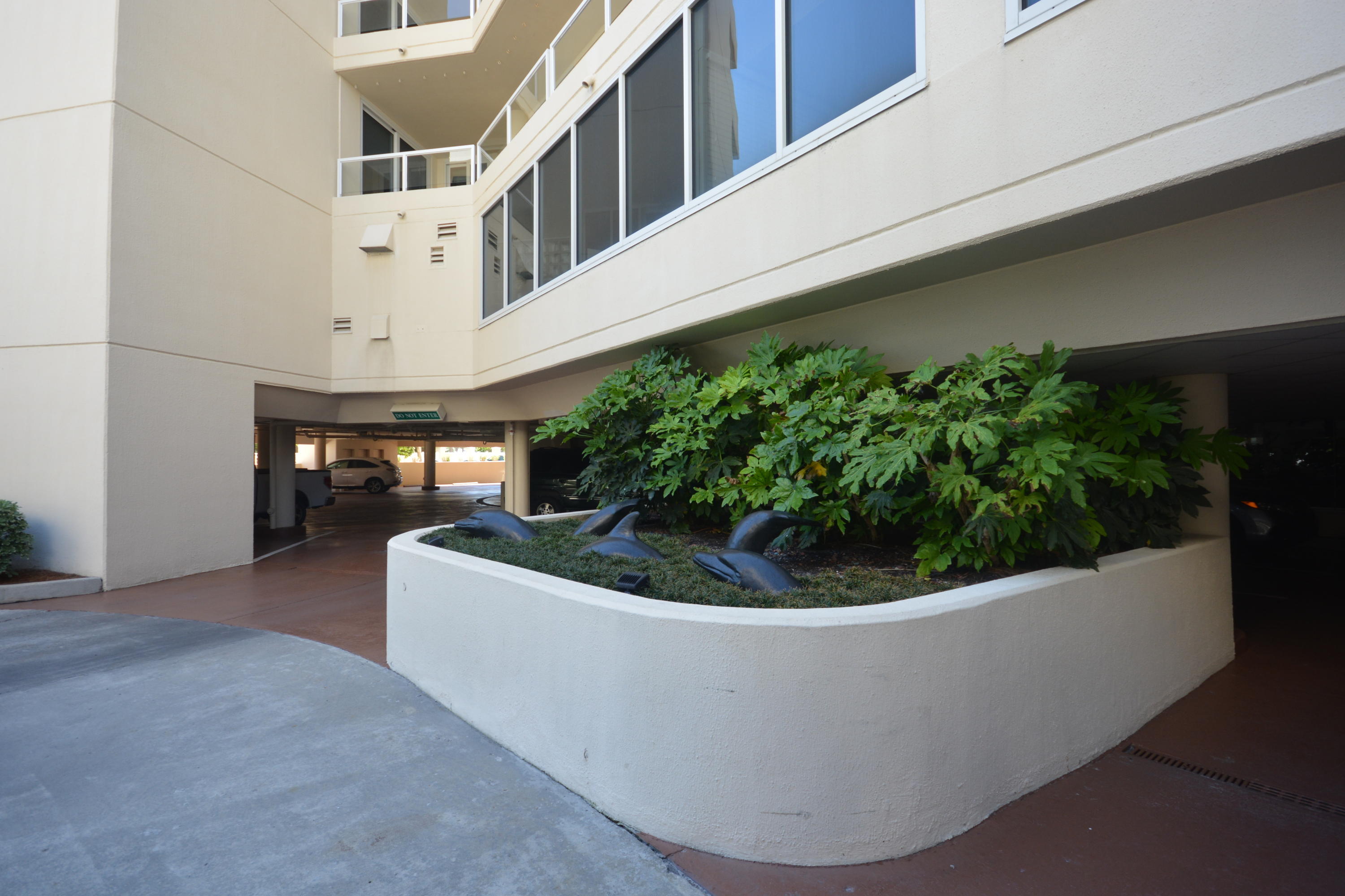 EAST PASS TOWERS CONDO PH 2 - Residential