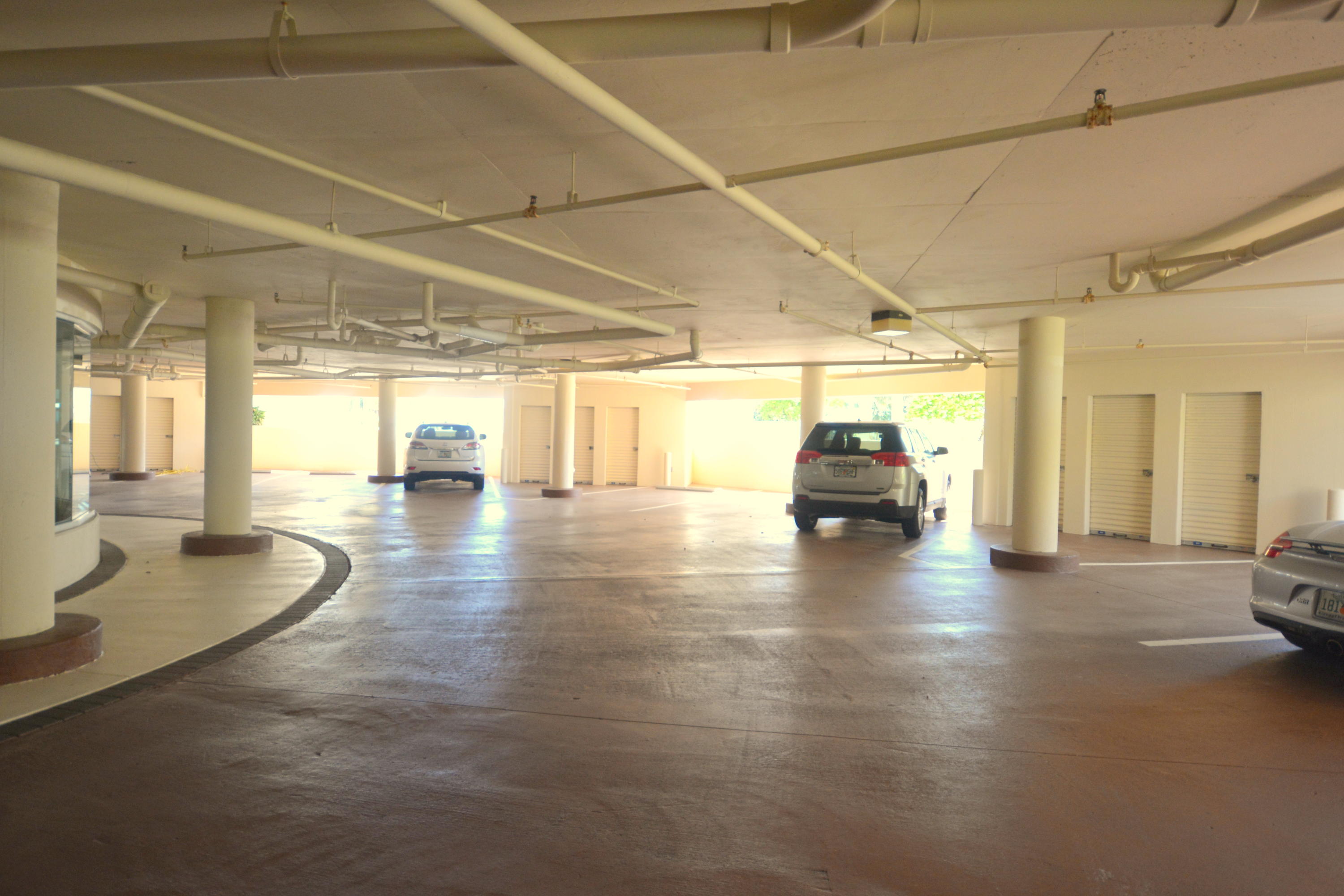 EAST PASS TOWERS CONDO PH 2 - Residential