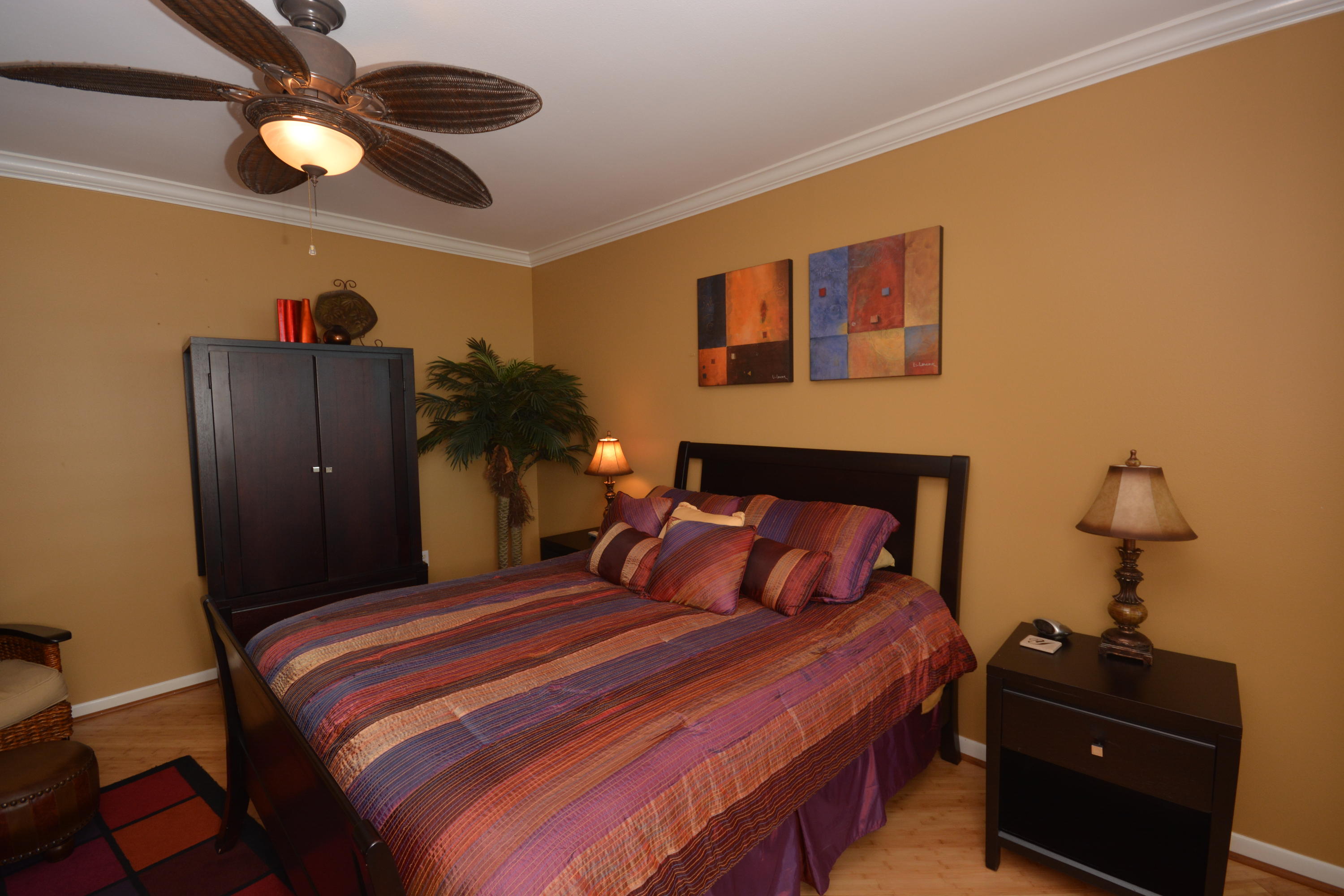 EAST PASS TOWERS CONDO PH 2 - Residential