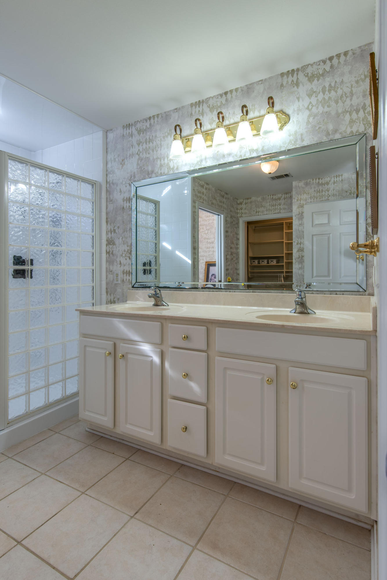HIDDEN BAY VILLAGE PH 2 - Residential