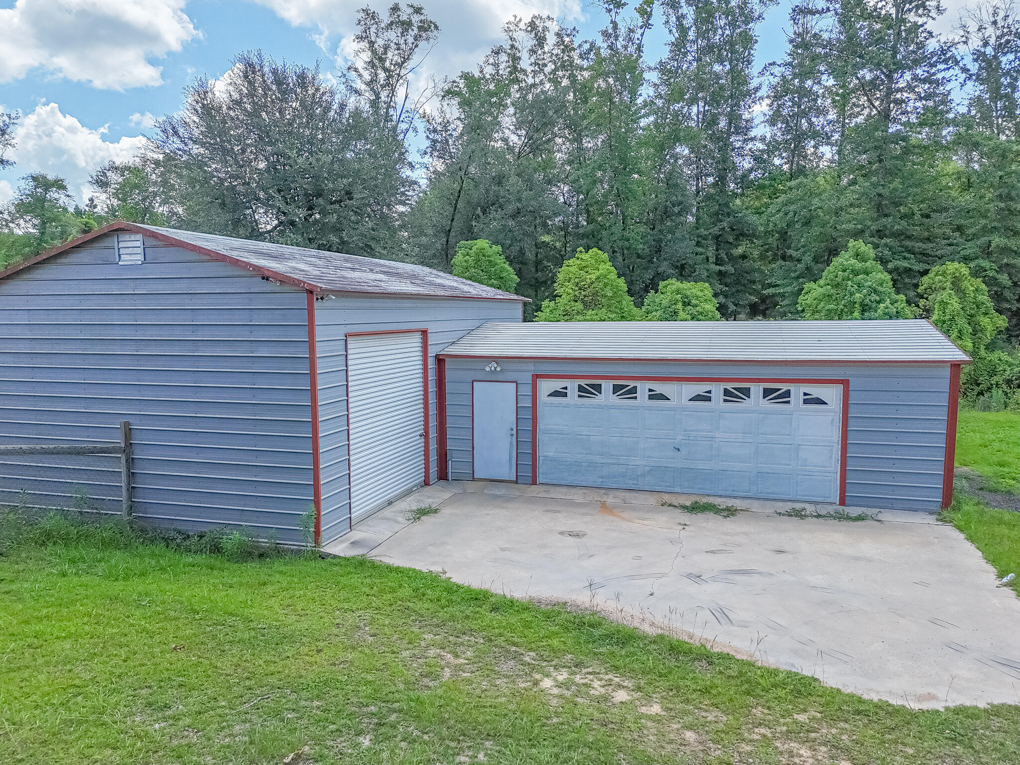 NO RECORDED SUBDIVISION - Residential