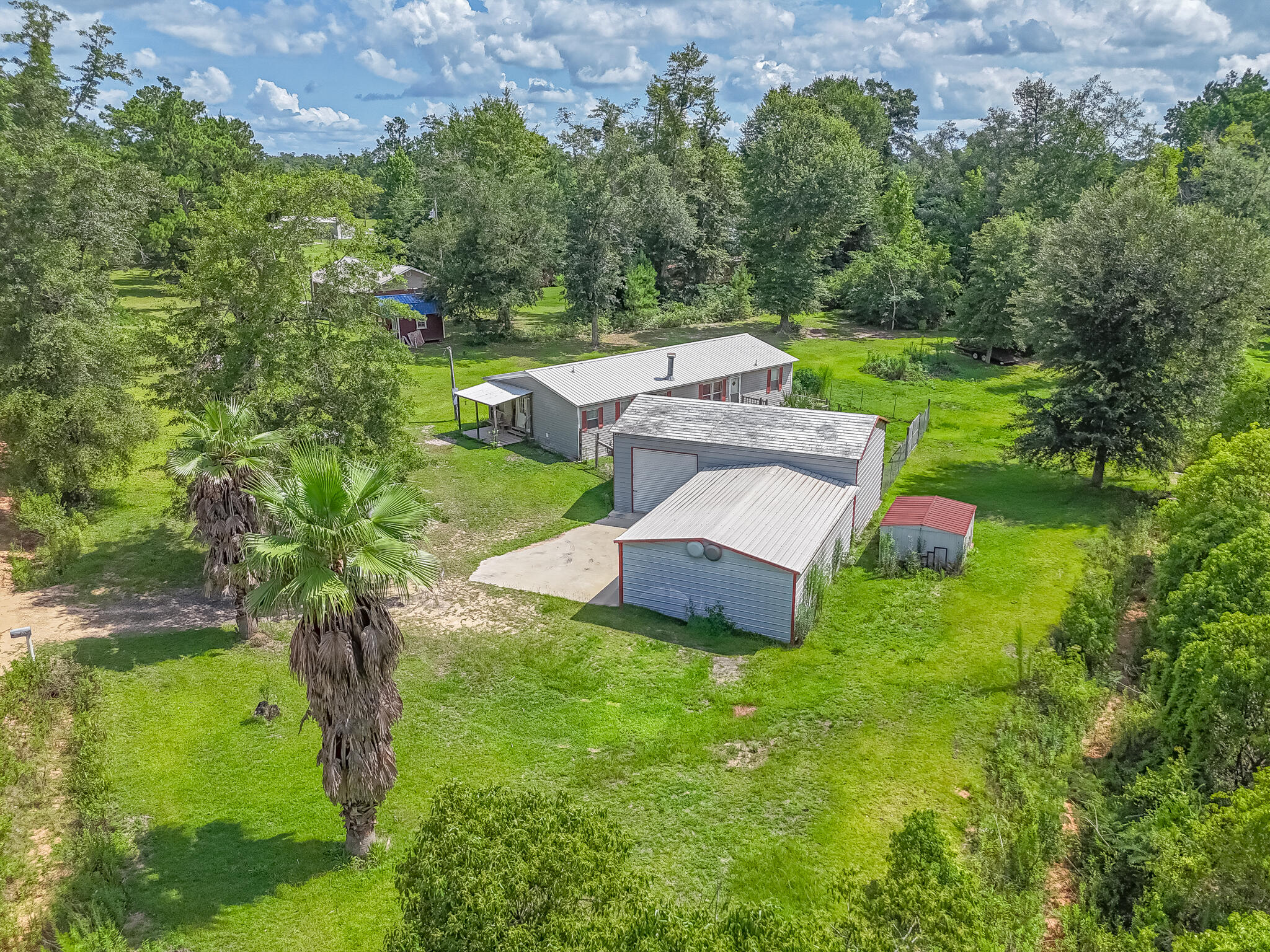 NO RECORDED SUBDIVISION - Residential