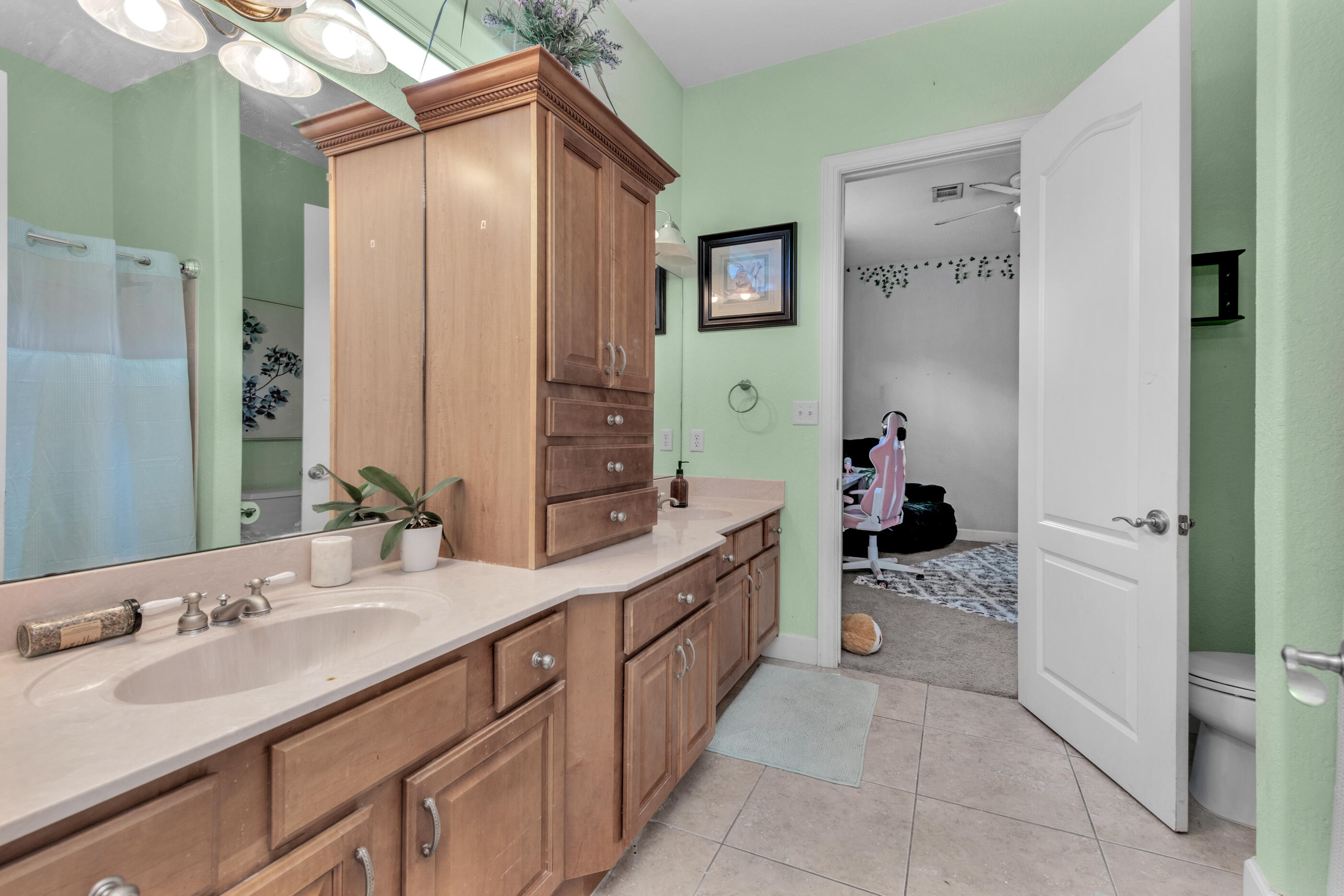 EMERALD LAKES PH 1 - Residential