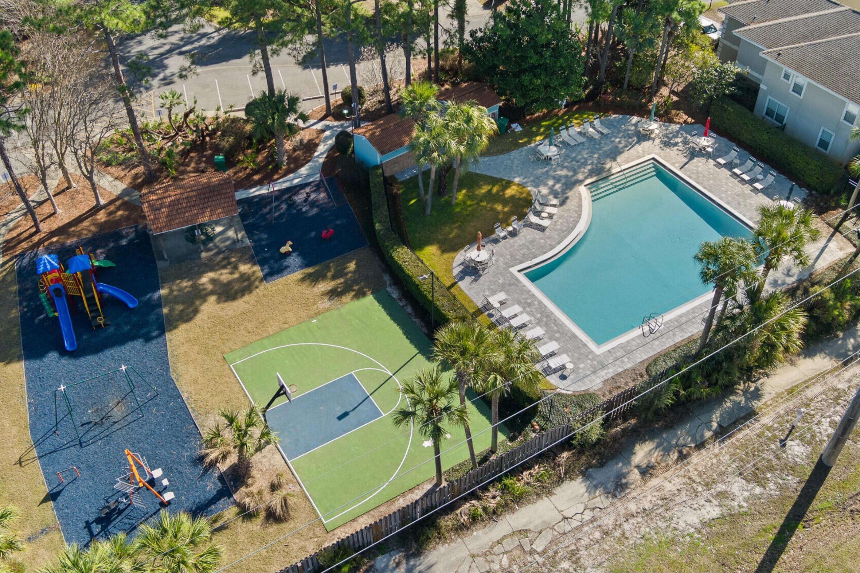 EMERALD LAKES PH 1 - Residential