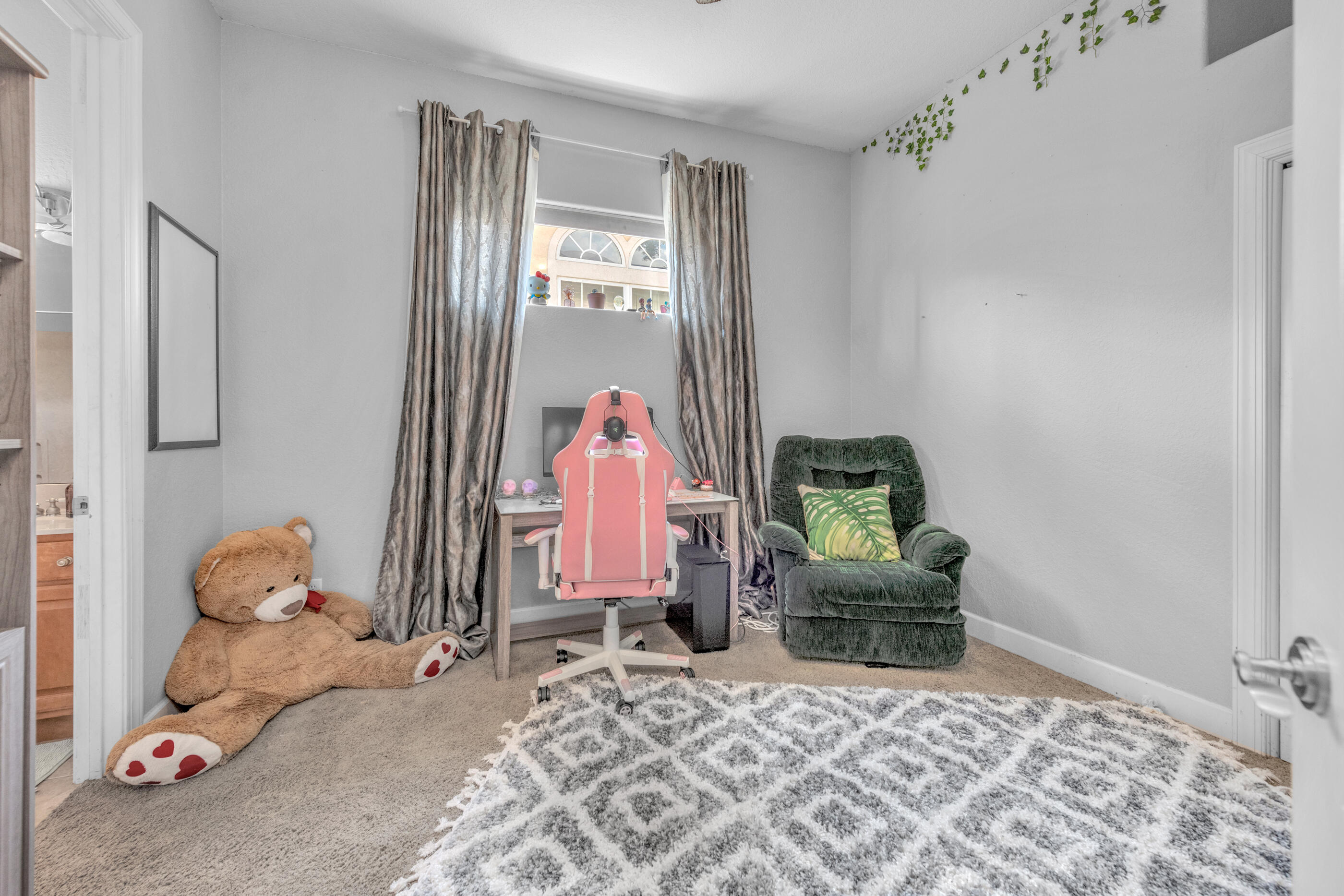 EMERALD LAKES PH 1 - Residential