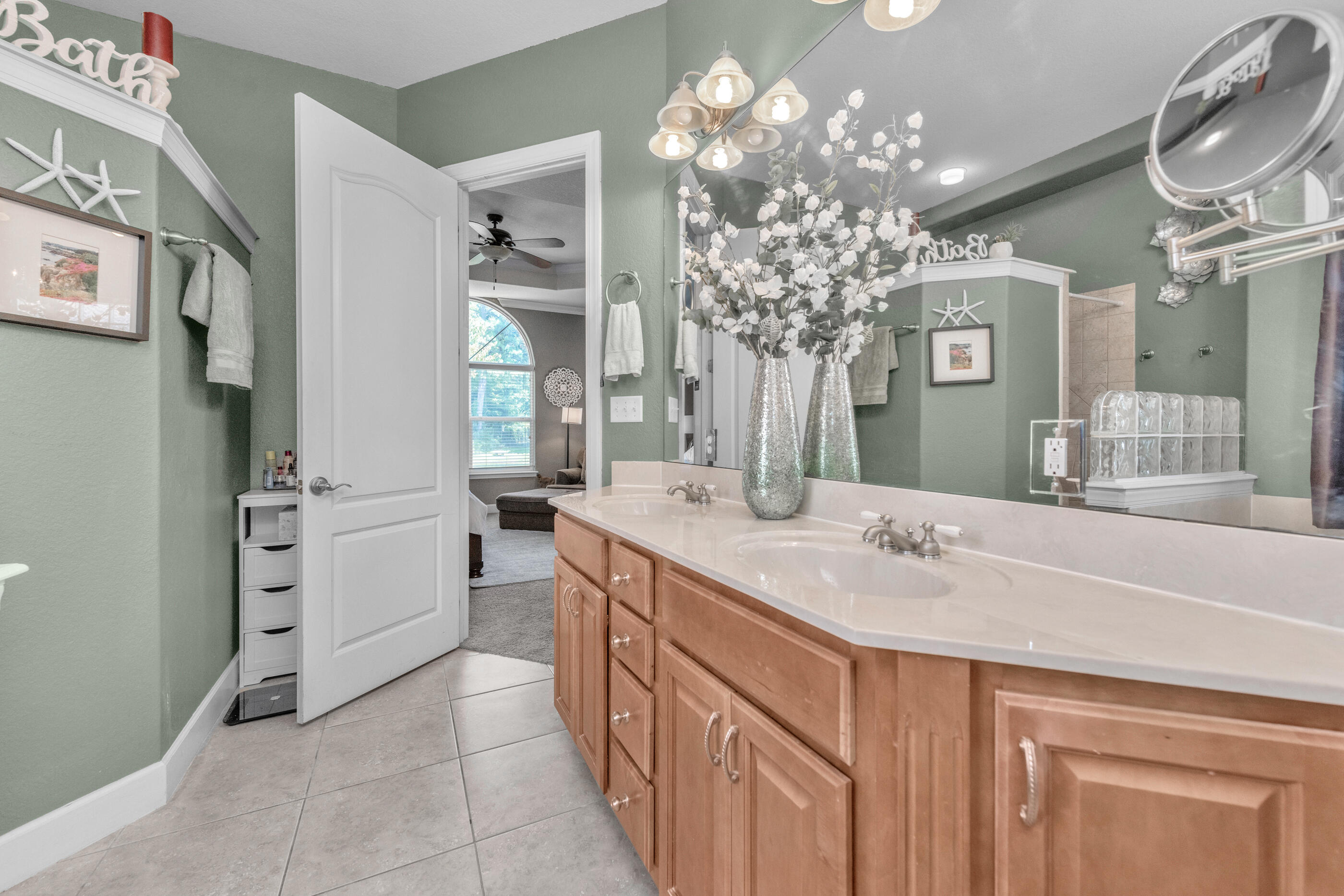 EMERALD LAKES PH 1 - Residential