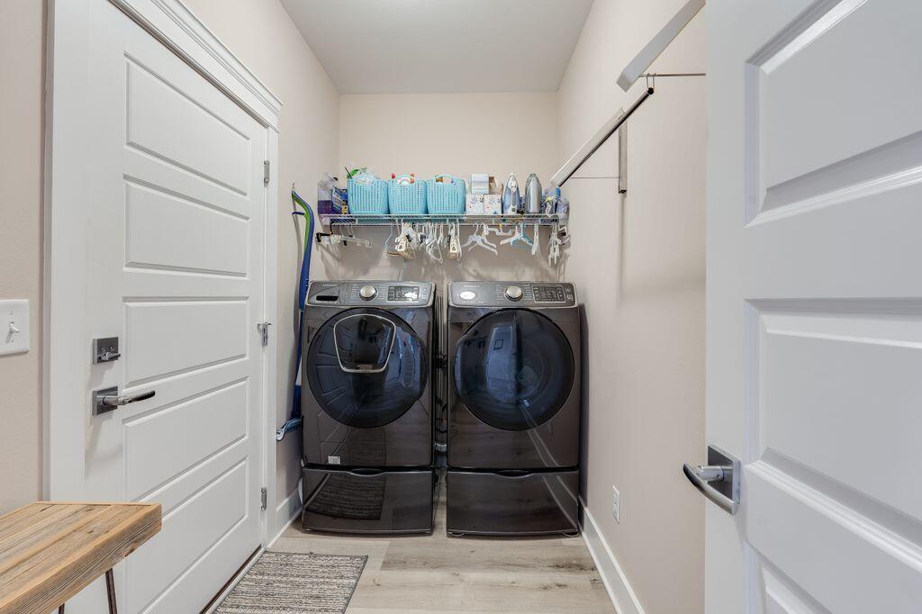 SEACLUSION BEACH - Residential