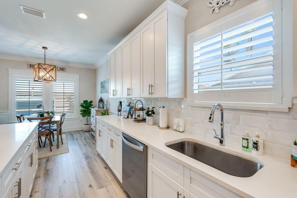 SEACLUSION BEACH - Residential