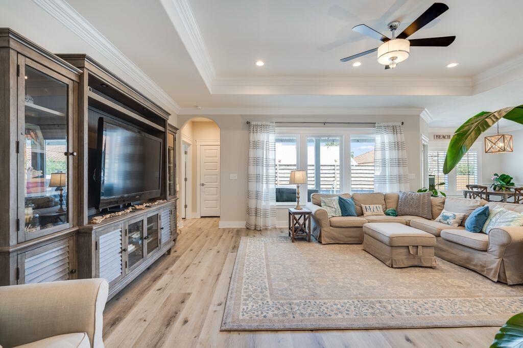 SEACLUSION BEACH - Residential