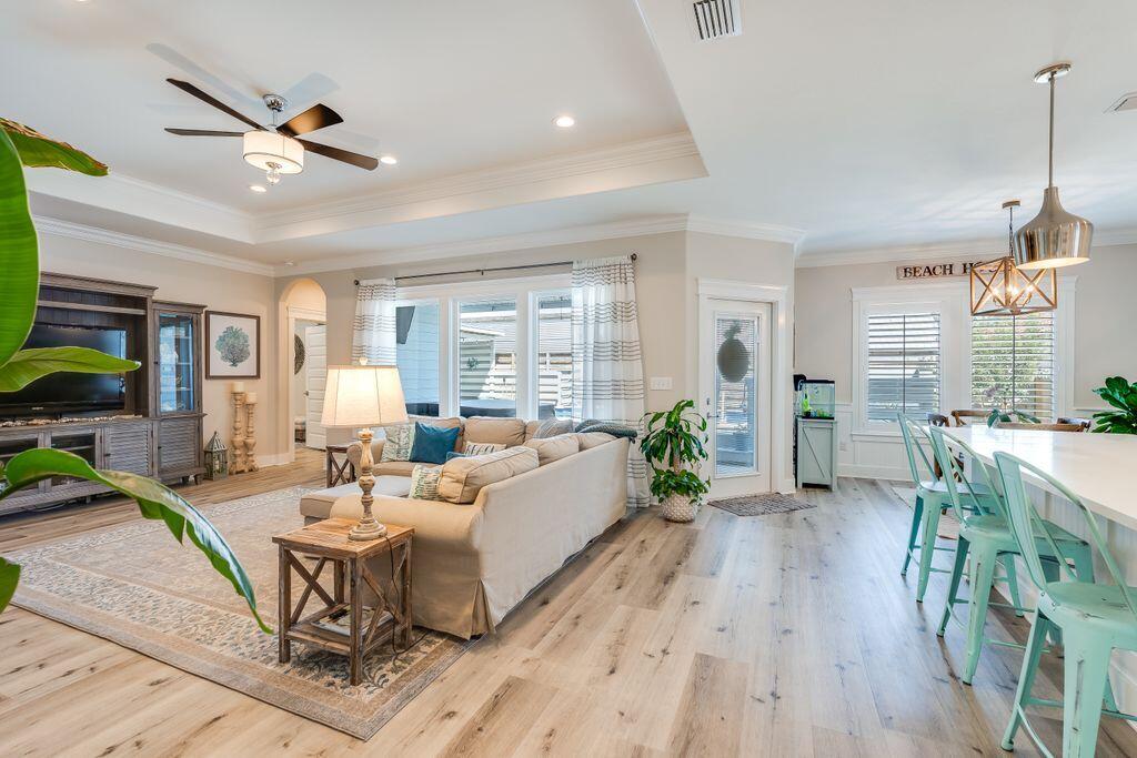 SEACLUSION BEACH - Residential