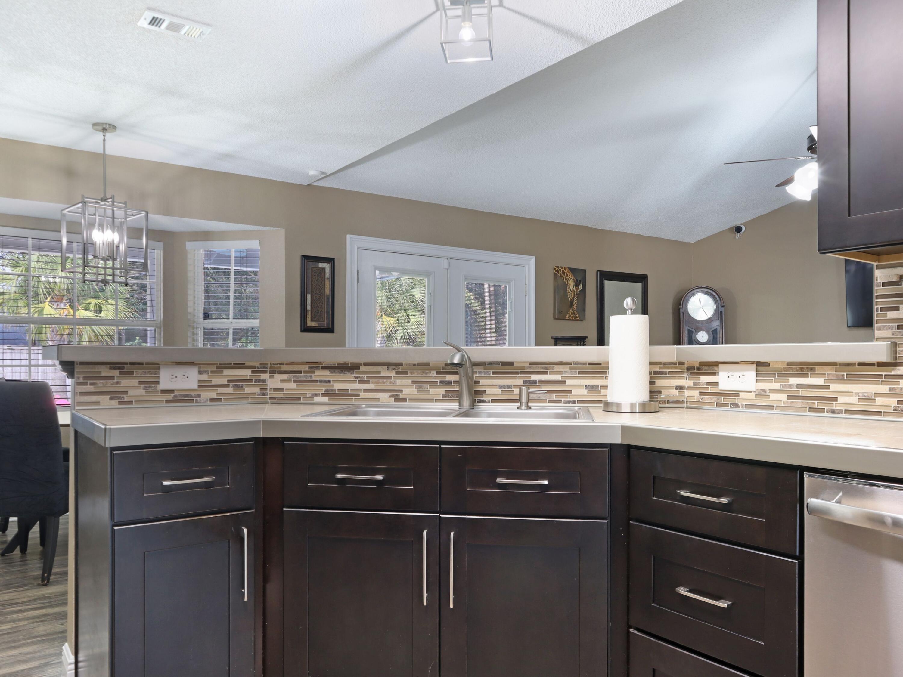 TANGLEWOOD OAKS - Residential