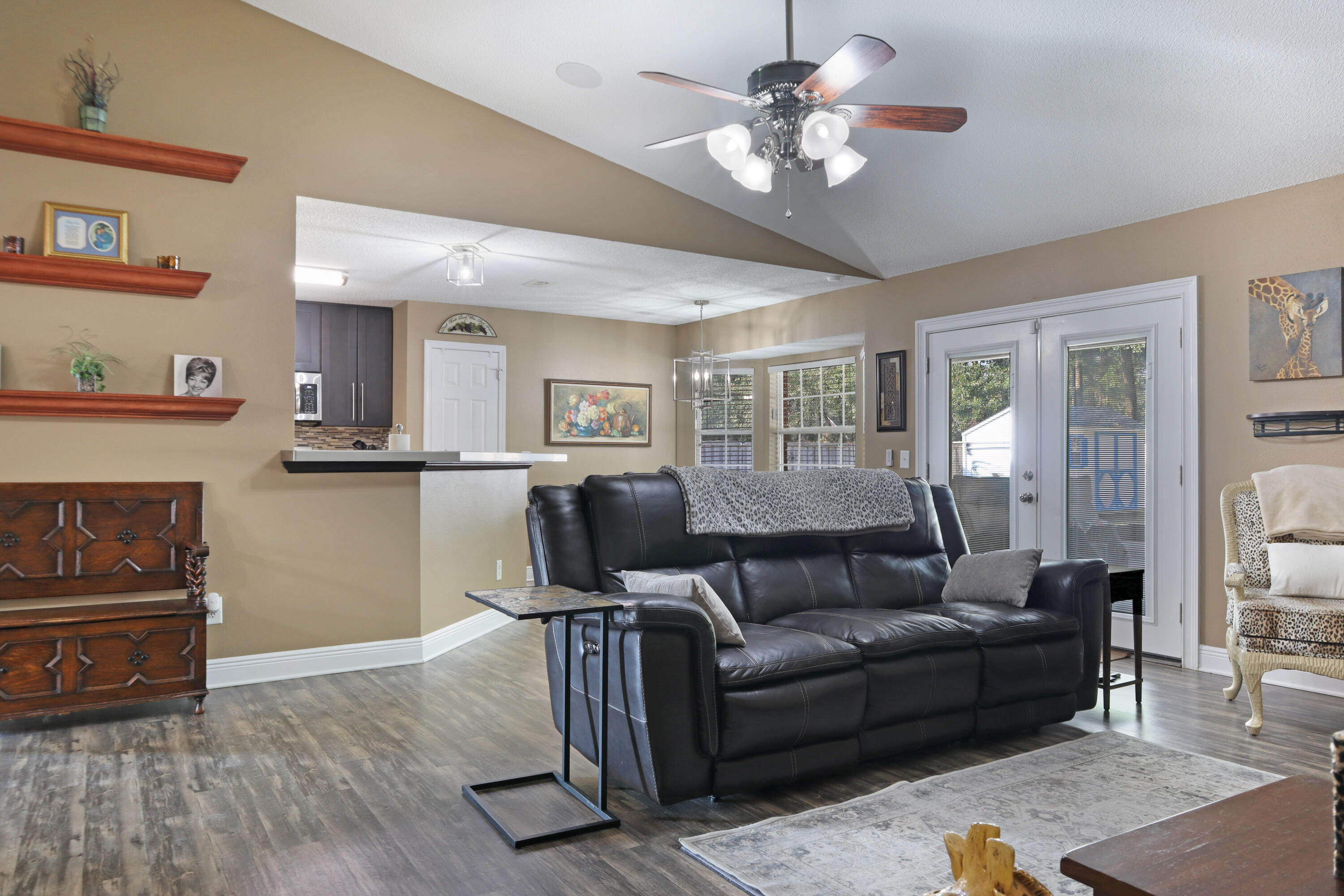 TANGLEWOOD OAKS - Residential