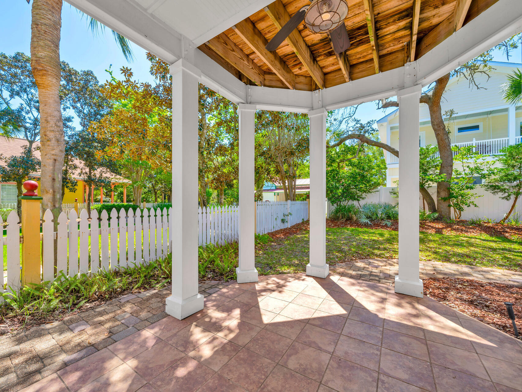 SOVEREIGN ISLE S/D - Residential