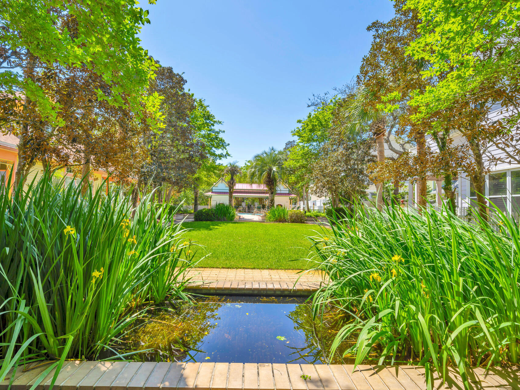 SOVEREIGN ISLE S/D - Residential