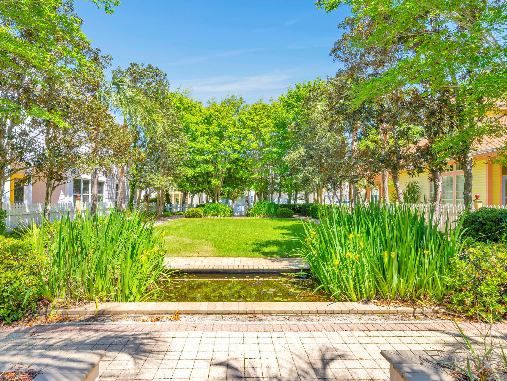 SOVEREIGN ISLE S/D - Residential