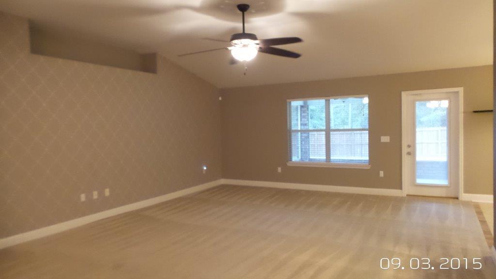 BROOKE ESTATES PH III - Residential Lease