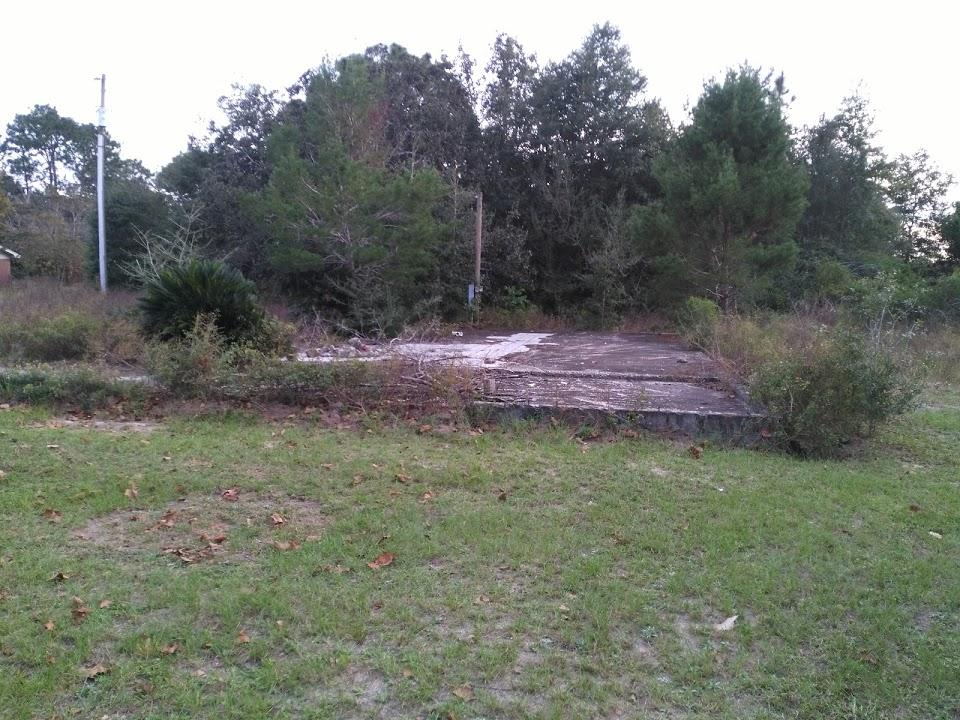 WHISPERING LAKES ESTATES - Land