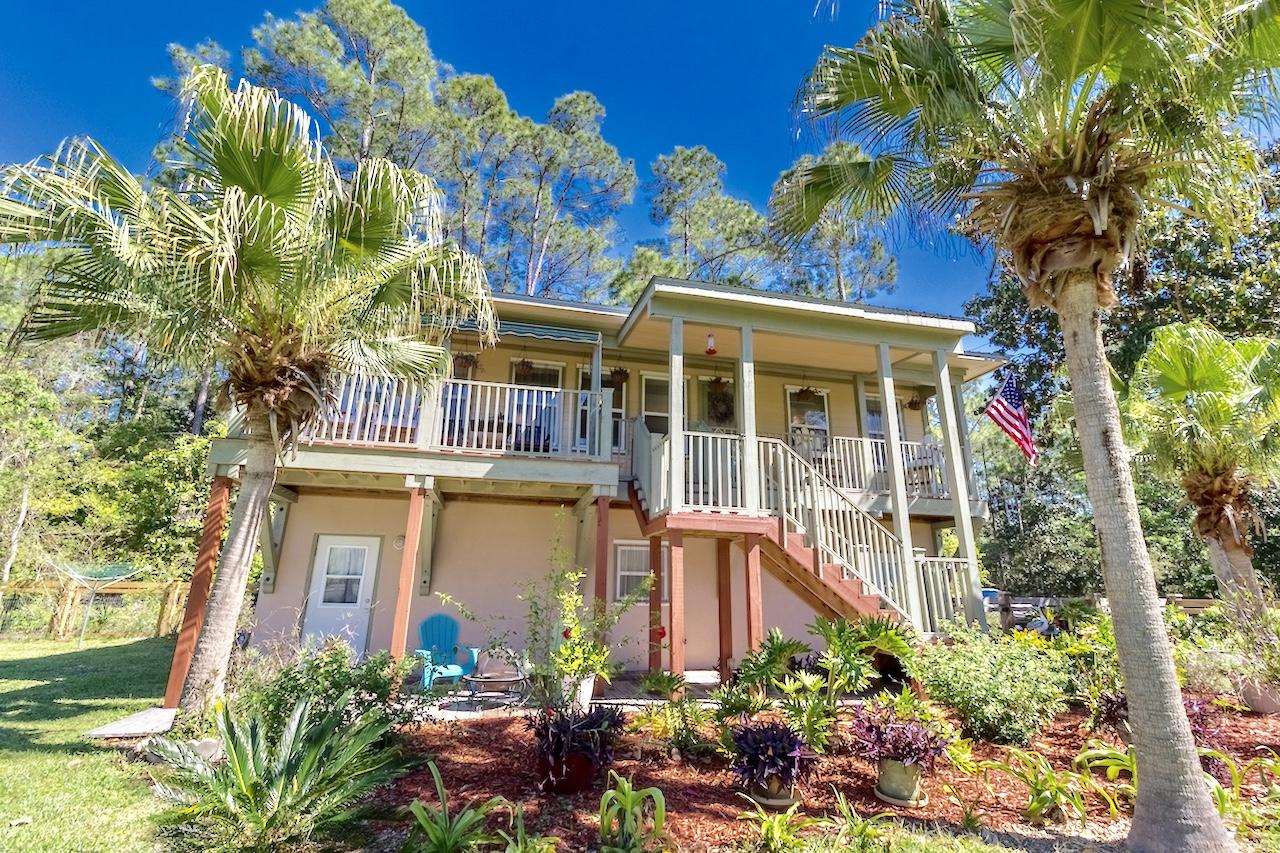 TOWN OF SANTA ROSA - Residential