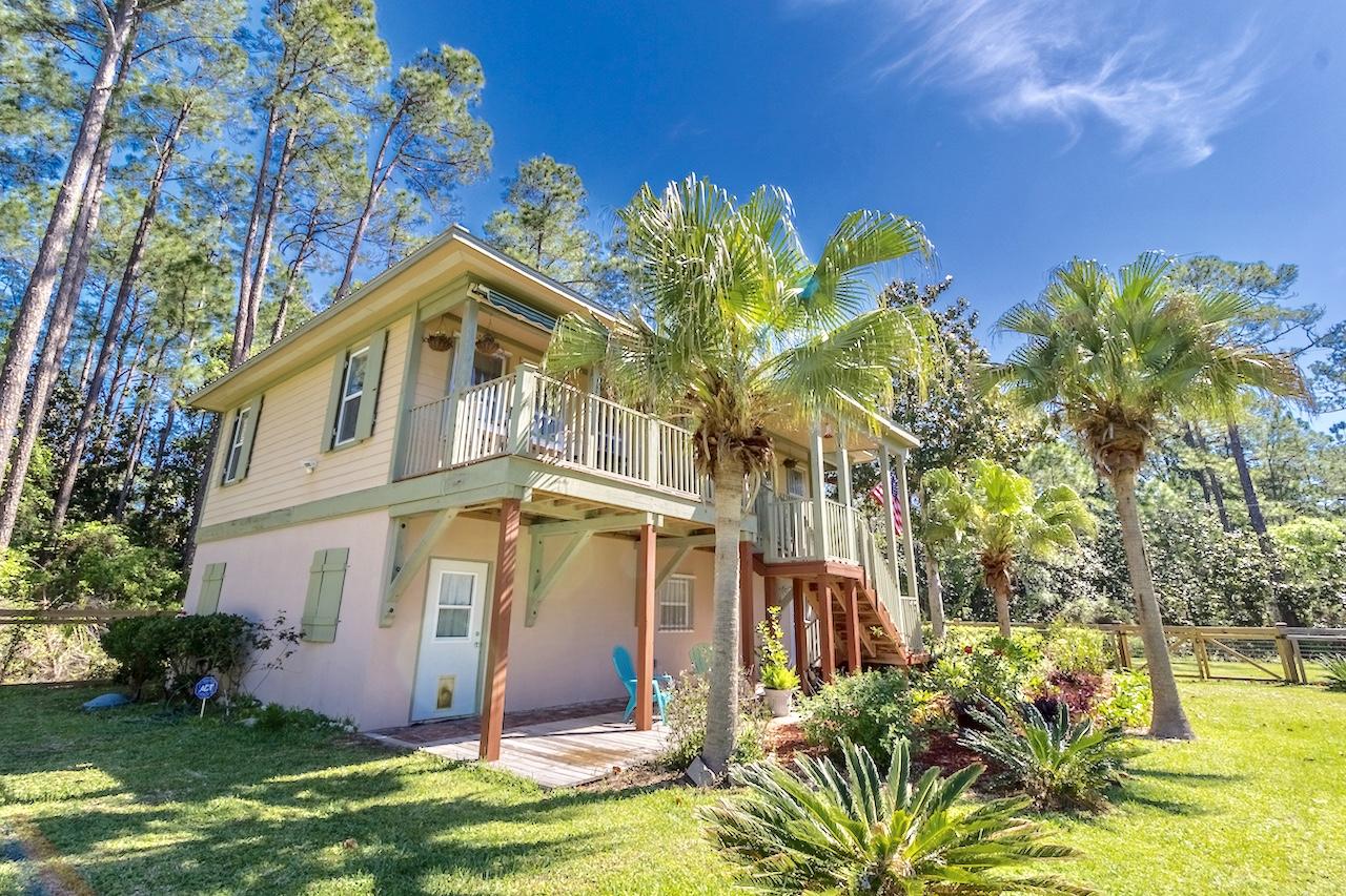 TOWN OF SANTA ROSA - Residential