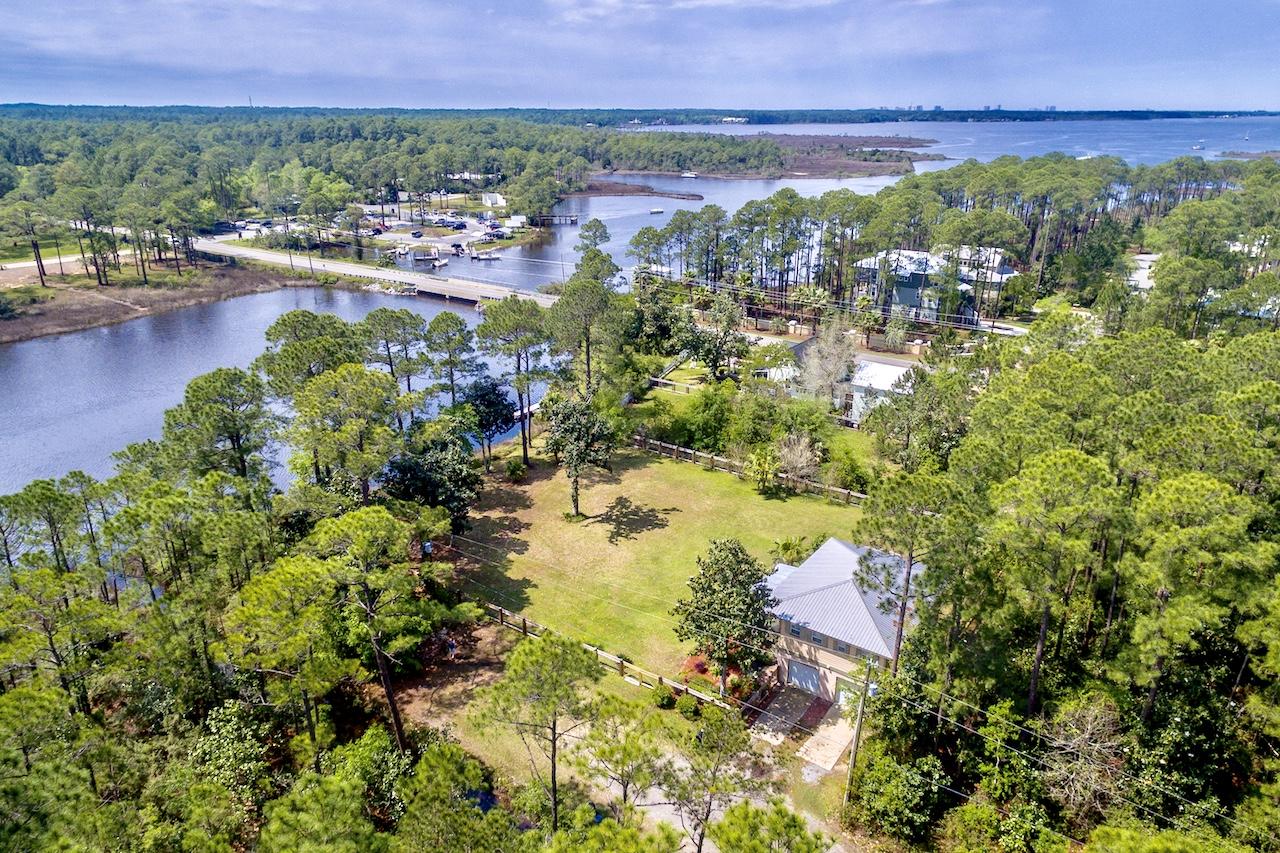 TOWN OF SANTA ROSA - Residential