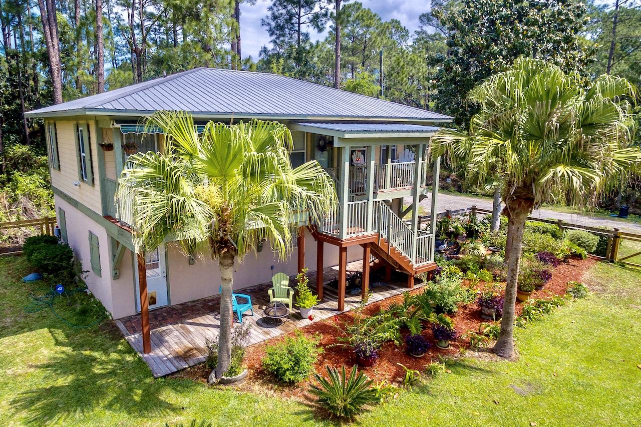 TOWN OF SANTA ROSA - Residential