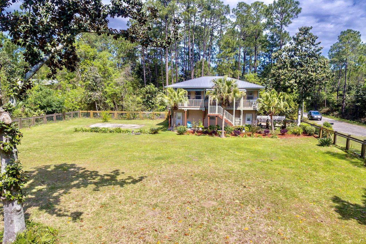 TOWN OF SANTA ROSA - Residential