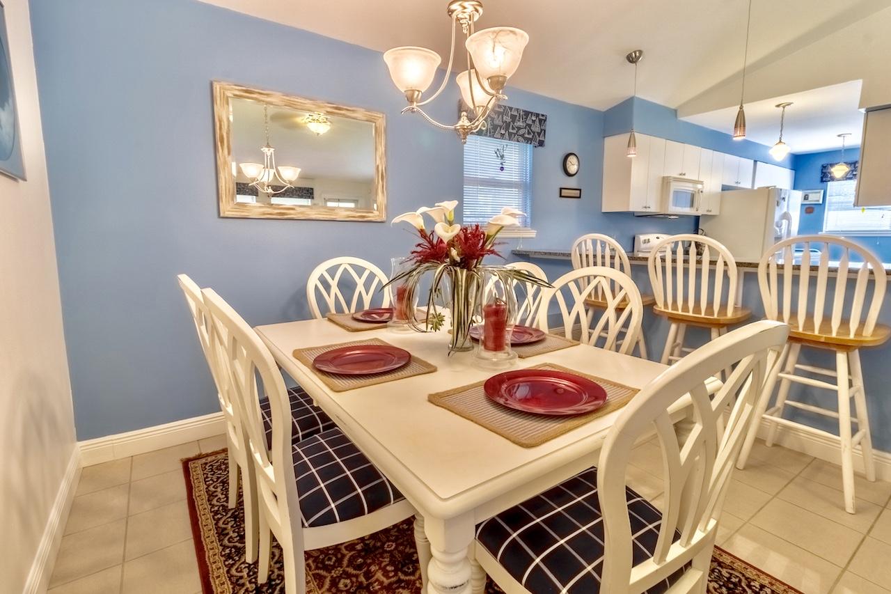 TOWN OF SANTA ROSA - Residential