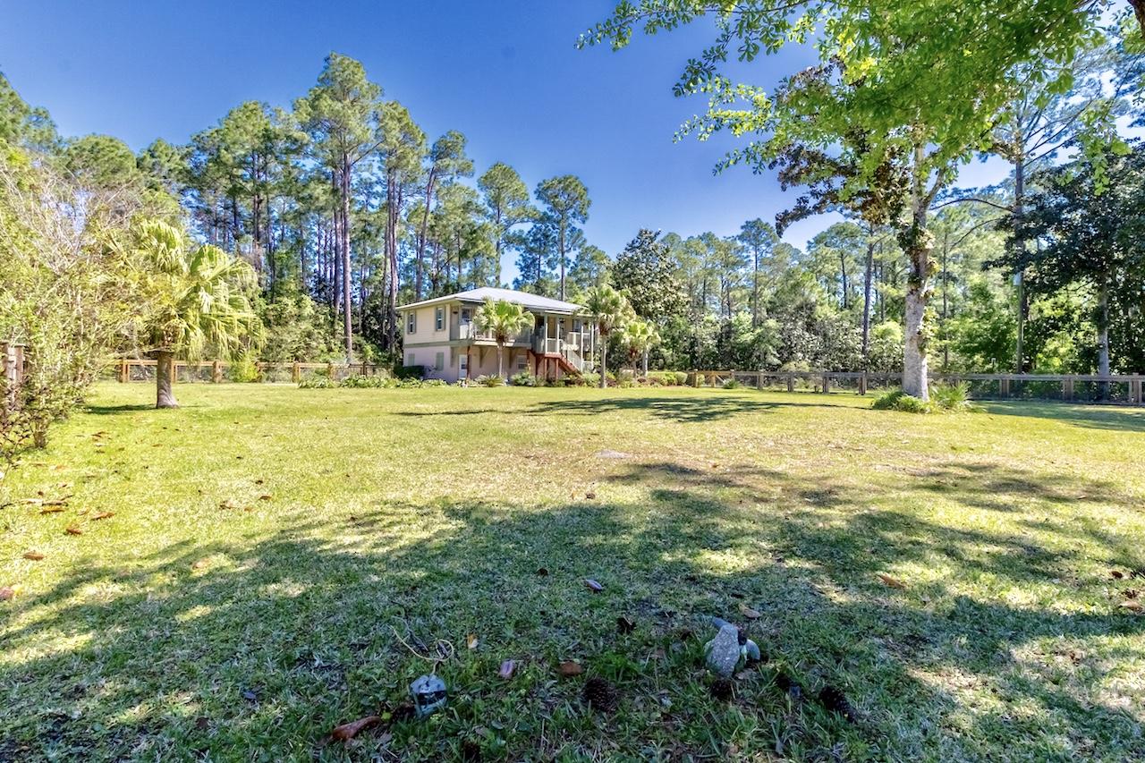 TOWN OF SANTA ROSA - Residential