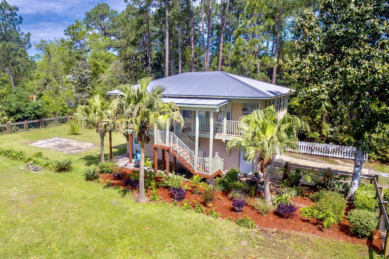 TOWN OF SANTA ROSA - Residential