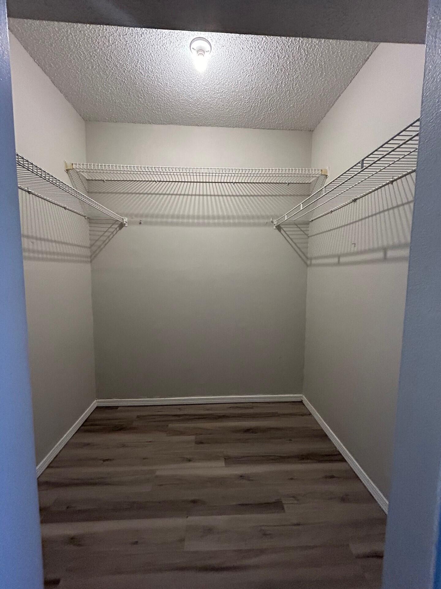 GOLF CLUB CONDO THE - Residential Lease