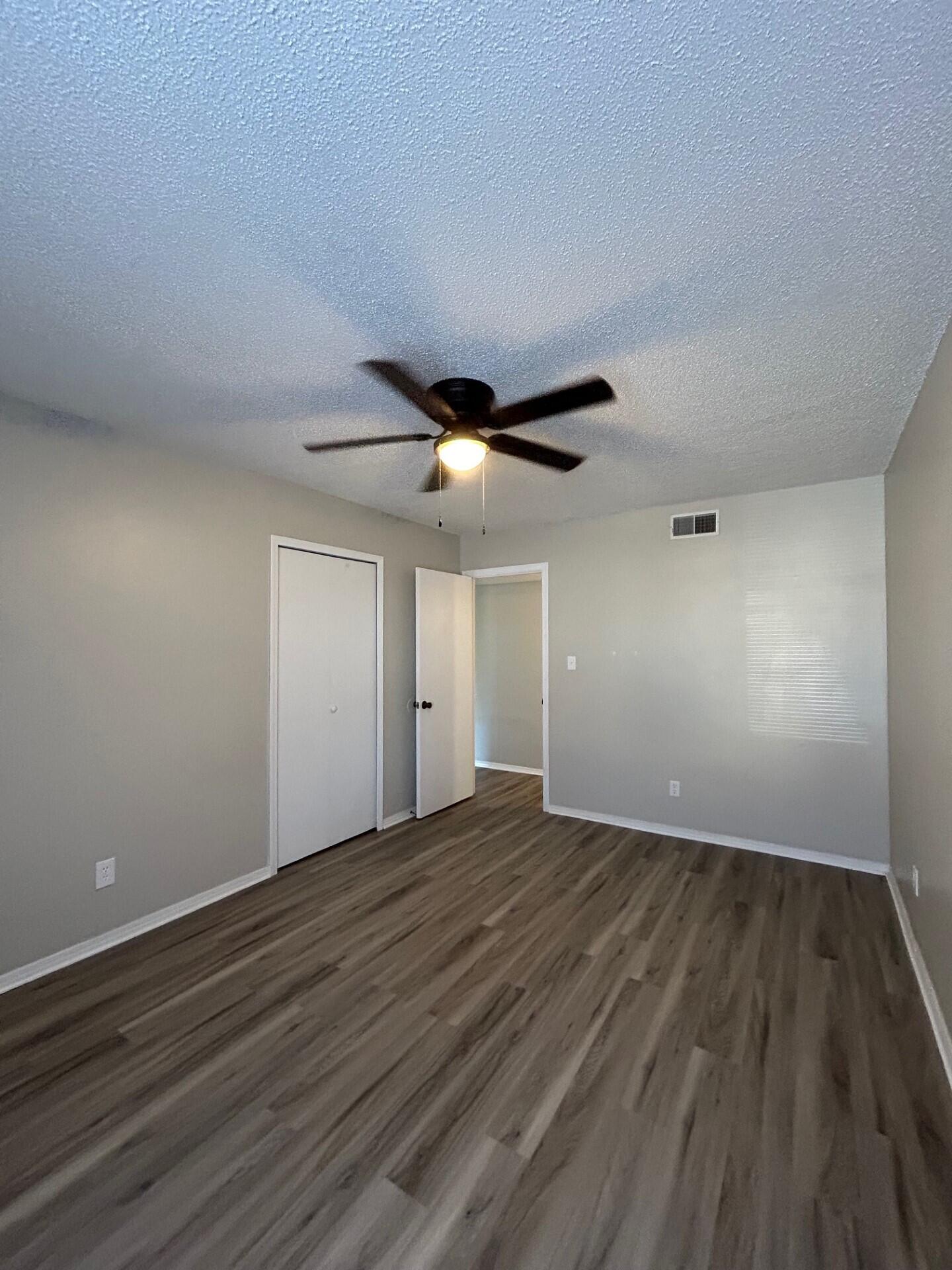 GOLF CLUB CONDO THE - Residential Lease