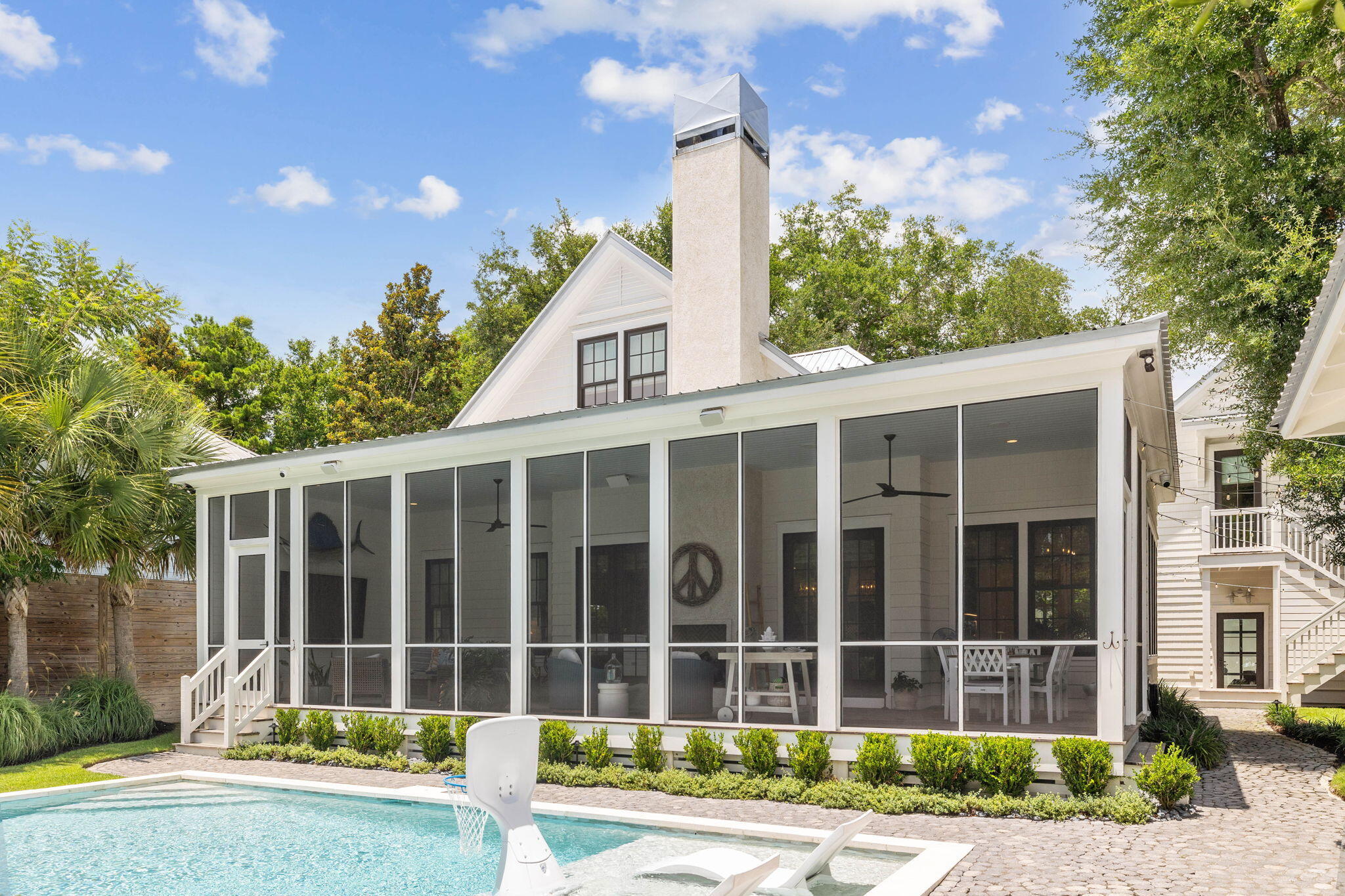 DAUGHETTES AMENDED - Residential
