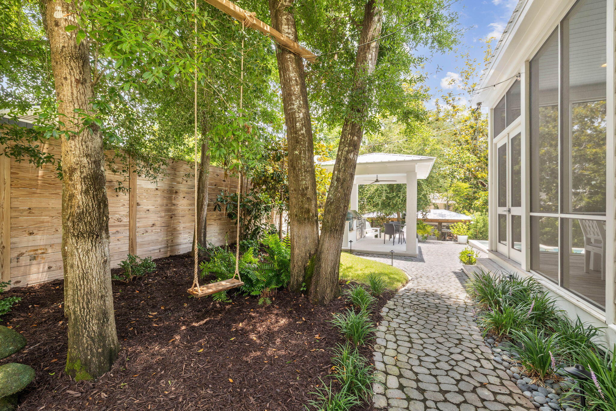 DAUGHETTES AMENDED - Residential