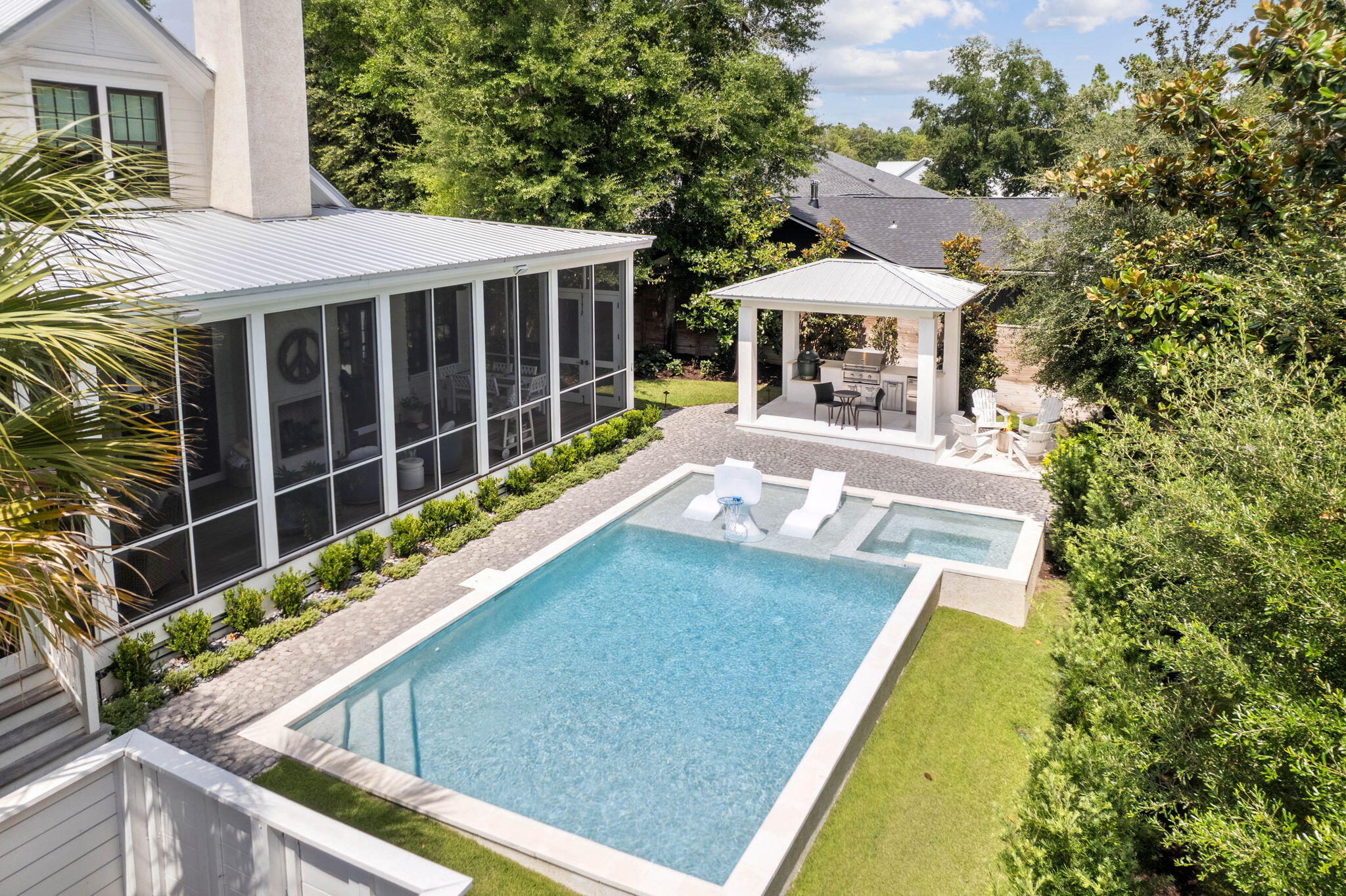 DAUGHETTES AMENDED - Residential