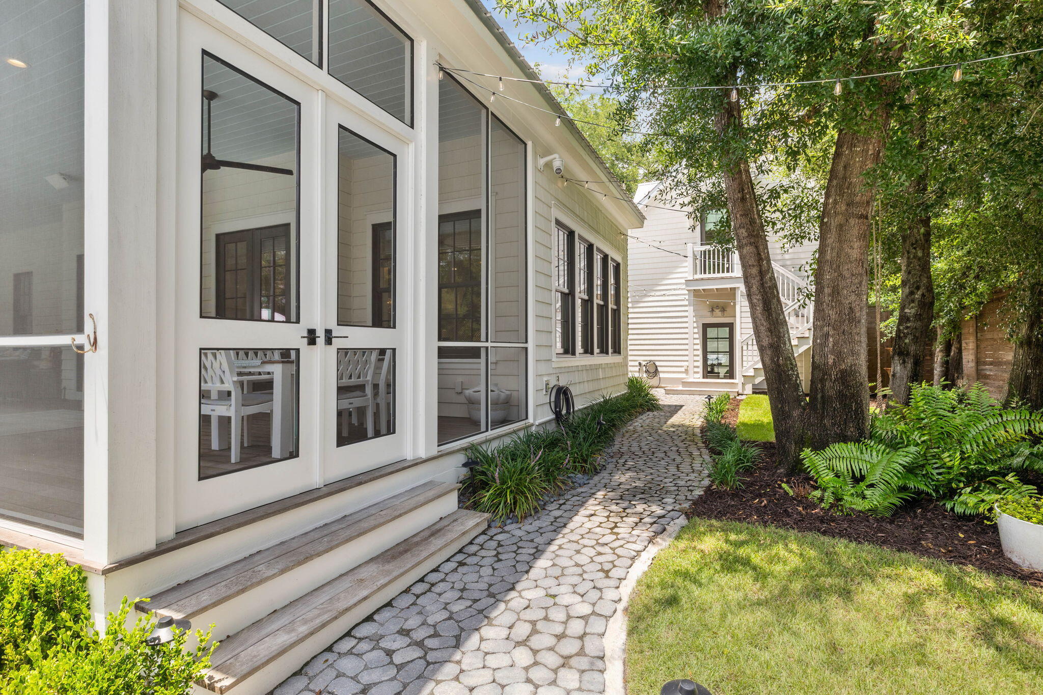 DAUGHETTES AMENDED - Residential