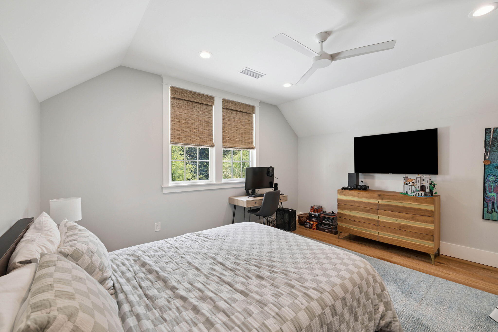 DAUGHETTES AMENDED - Residential