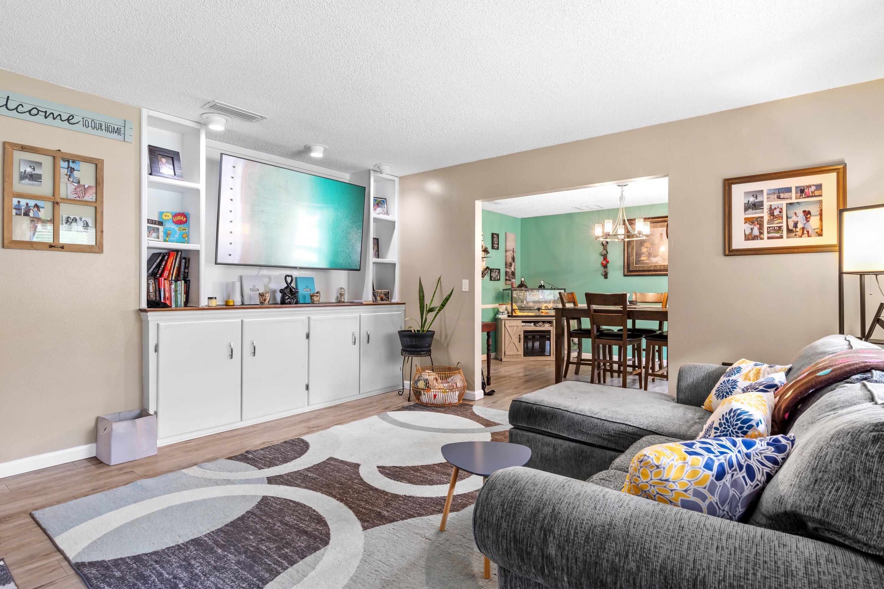 EDGEWATER VILLAGE - Residential Lease